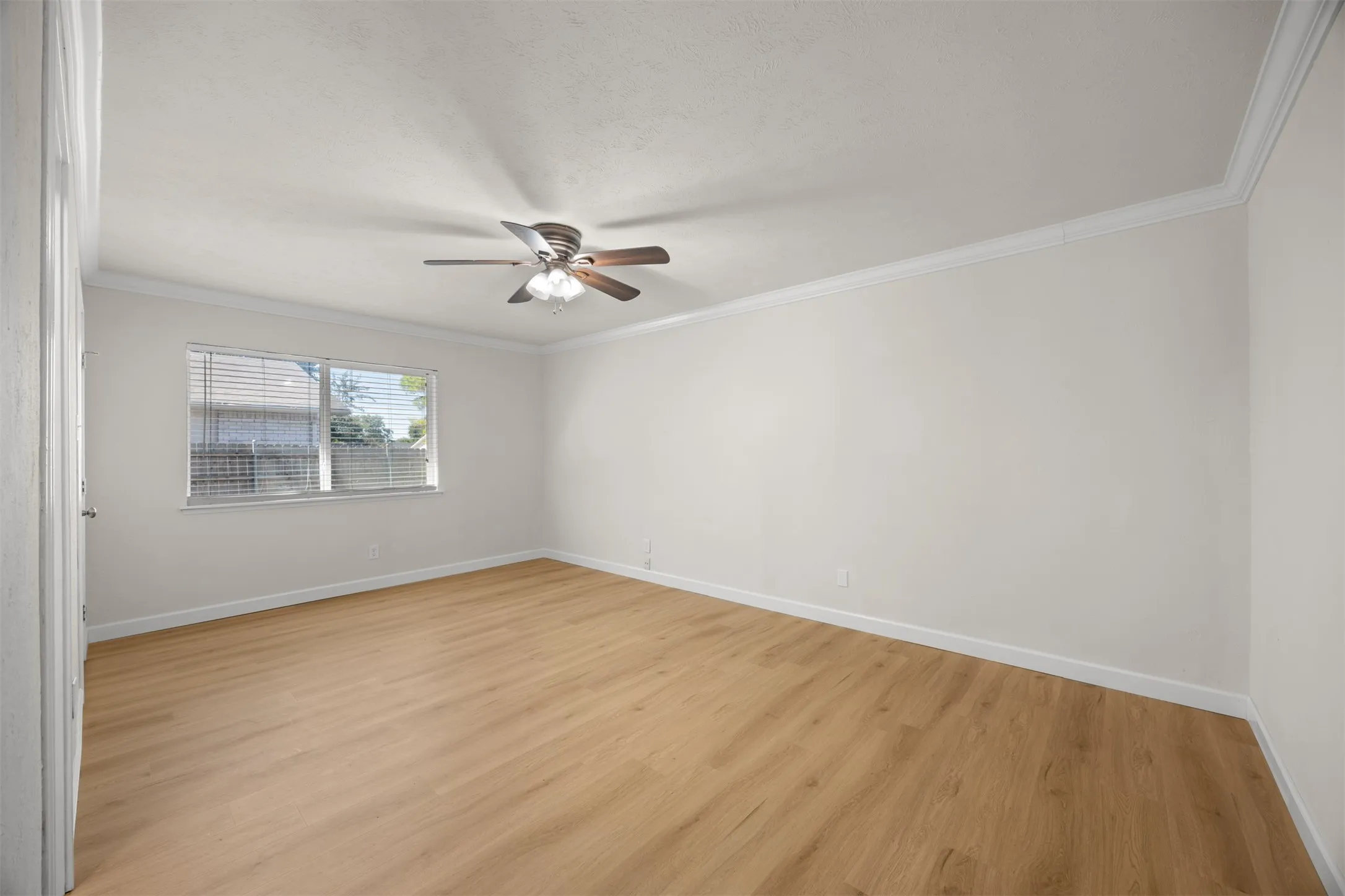 Single Family Residence For Rent in Collin County , 6513 Santa Fe Trail, Plano, Texas 75023, 3 Bedroom, 2 Bathroom, 2 Garage spaces, 1,577 Sqft, built in 1976, mls#21392486, Real Estate Agent in Plano, Homes For Rent in Collin county, Homes For Rent in Plano, Realtor in Plano Texas, Real Estate Brokerage Independent Realty Texas, Luminita Cordes Realtor
