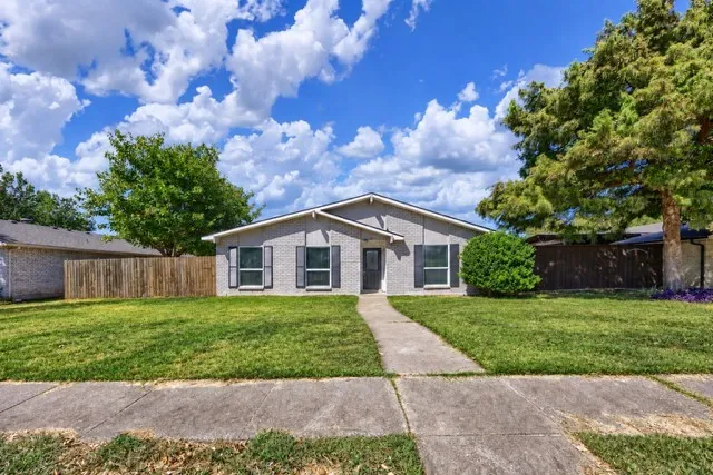Single Family Residence For Rent