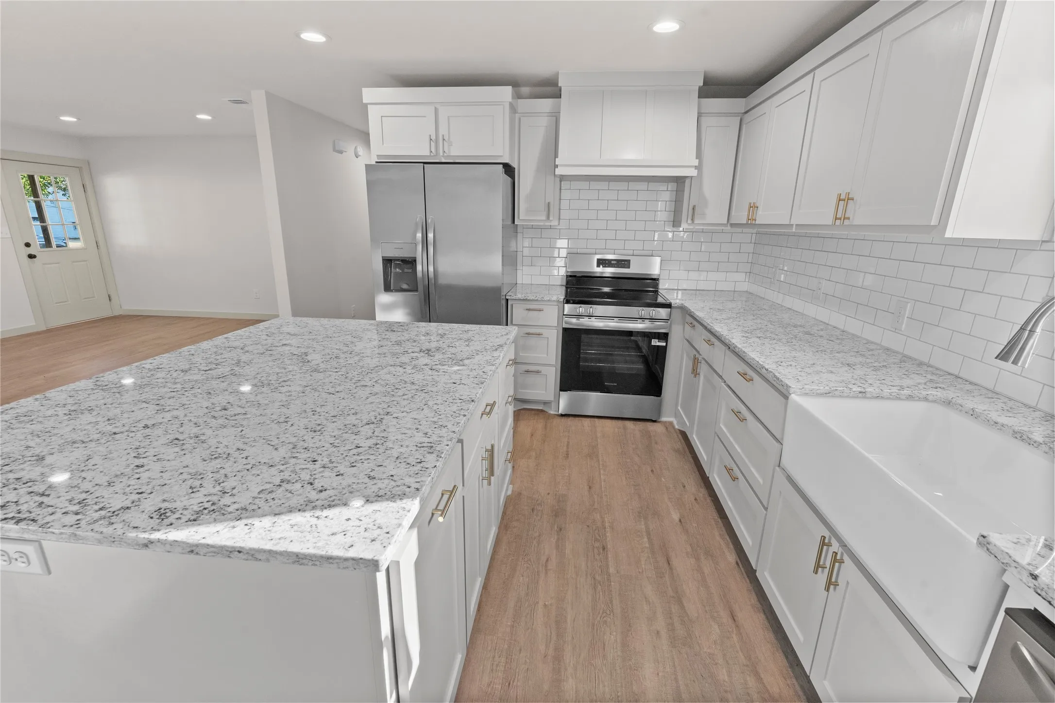 Single Family Residence For Sale in Hopkins County , 1047 Davis Street N, Sulphur Springs, Texas 75482, 3 Bedroom, 2 Bathroom, Garage spaces, 1,428 Sqft, built in 1950, mls#21391955, Real Estate Agent in Sulphur Springs, Homes For Sale in Hopkins county, Homes For Sale in Sulphur Springs, Realtor in Sulphur Springs Texas, Real Estate Brokerage Independent Realty Texas, Luminita Cordes Realtor