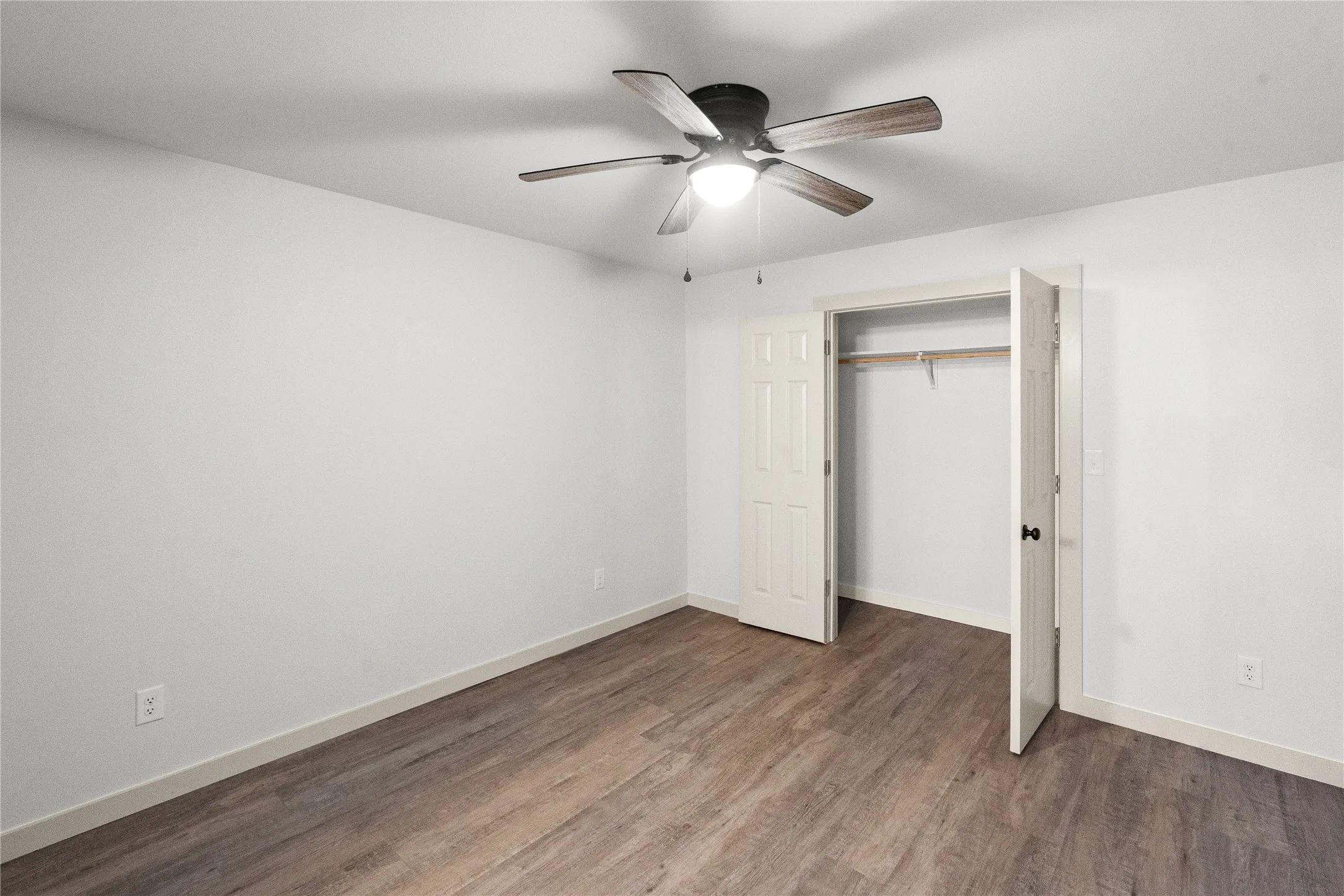 Single Family Residence For Sale in Hopkins County , 1047 Davis Street N, Sulphur Springs, Texas 75482, 3 Bedroom, 2 Bathroom, Garage spaces, 1,428 Sqft, built in 1950, mls#21391955, Real Estate Agent in Sulphur Springs, Homes For Sale in Hopkins county, Homes For Sale in Sulphur Springs, Realtor in Sulphur Springs Texas, Real Estate Brokerage Independent Realty Texas, Luminita Cordes Realtor