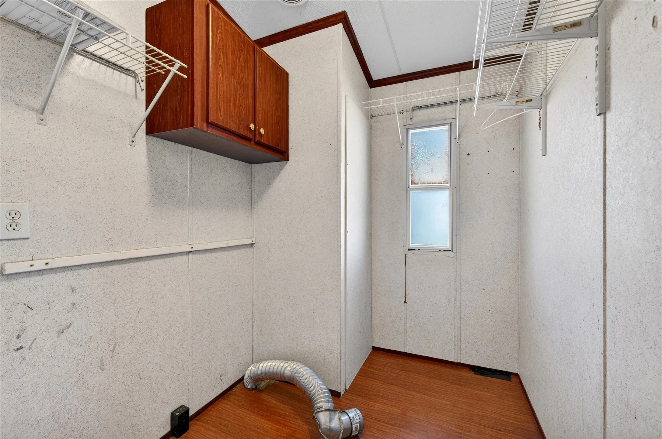 Mobile Home For Rent in Cooke County , 315 Glenwood Street, Gainesville, Texas 76240, 4 Bedroom, 3 Bathroom, Garage spaces, 1,899 Sqft, built in 2002, mls#21392540, Real Estate Agent in Gainesville, Homes For Rent in Cooke county, Homes For Rent in Gainesville, Realtor in Gainesville Texas, Real Estate Brokerage Independent Realty Texas, Luminita Cordes Realtor