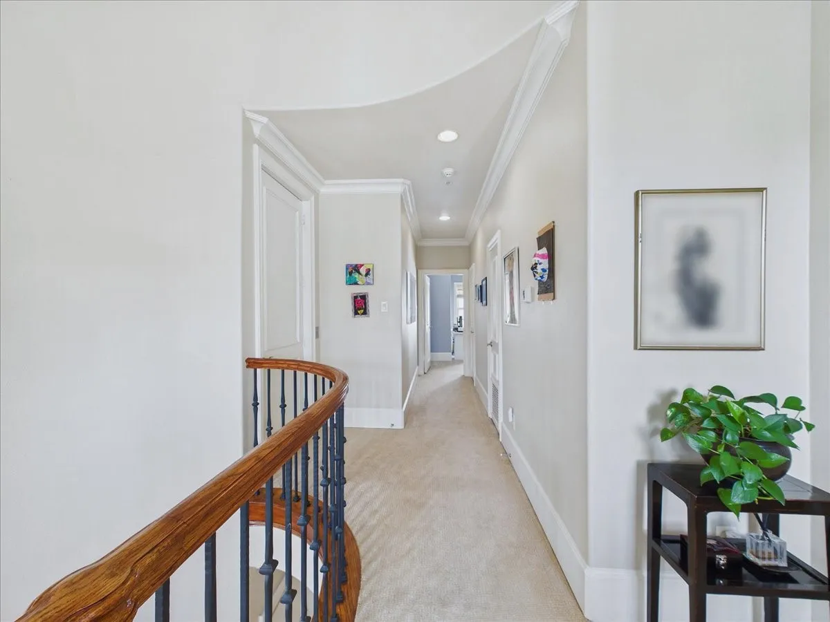 Single Family Residence For Sale in Dallas County , 4301 Lomo Alto Drive B, Highland Park, Texas 75219, 3 Bedroom, 4 Bathroom, 2 Garage spaces, 2,748 Sqft, built in 2006, mls#21391972, Real Estate Agent in Highland Park, Homes For Sale in Dallas county, Homes For Sale in Highland Park, Realtor in Highland Park Texas, Real Estate Brokerage Independent Realty Texas, Luminita Cordes Realtor