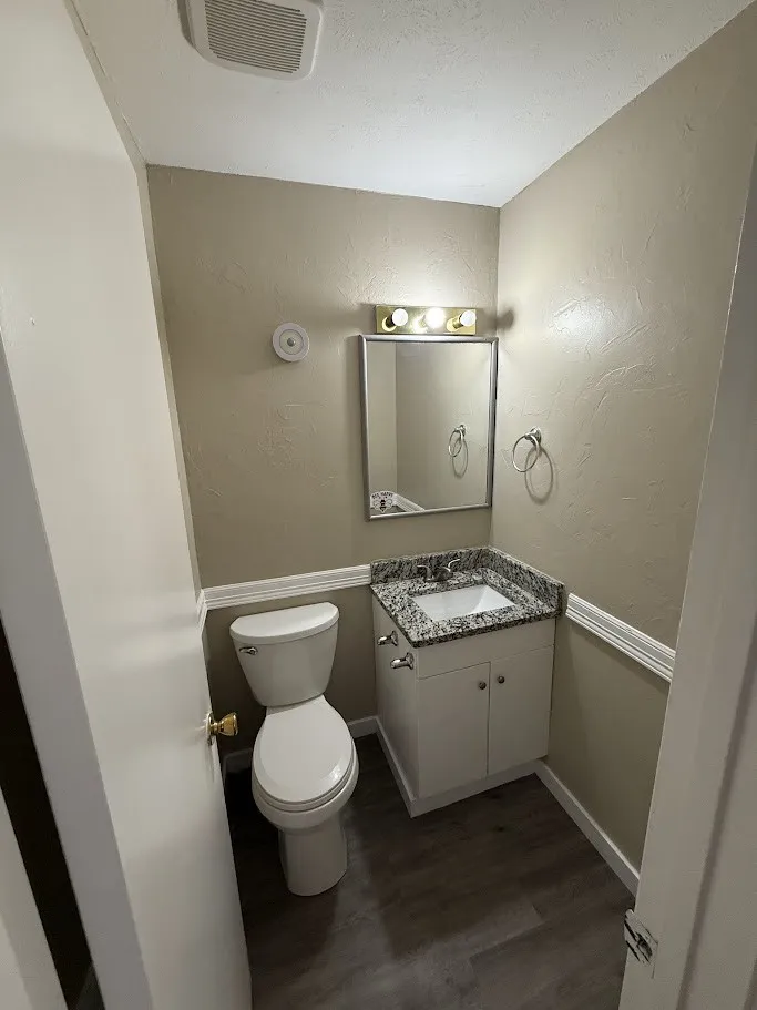 Condominium For Rent in Dallas County , 5602 Marina Drive, Garland, Texas 75043, 2 Bedroom, 2 Bathroom, Garage spaces, 1,053 Sqft, built in 1974, mls#21392563, Real Estate Agent in Garland, Homes For Rent in Dallas county, Homes For Rent in Garland, Realtor in Garland Texas, Real Estate Brokerage Independent Realty Texas, Luminita Cordes Realtor