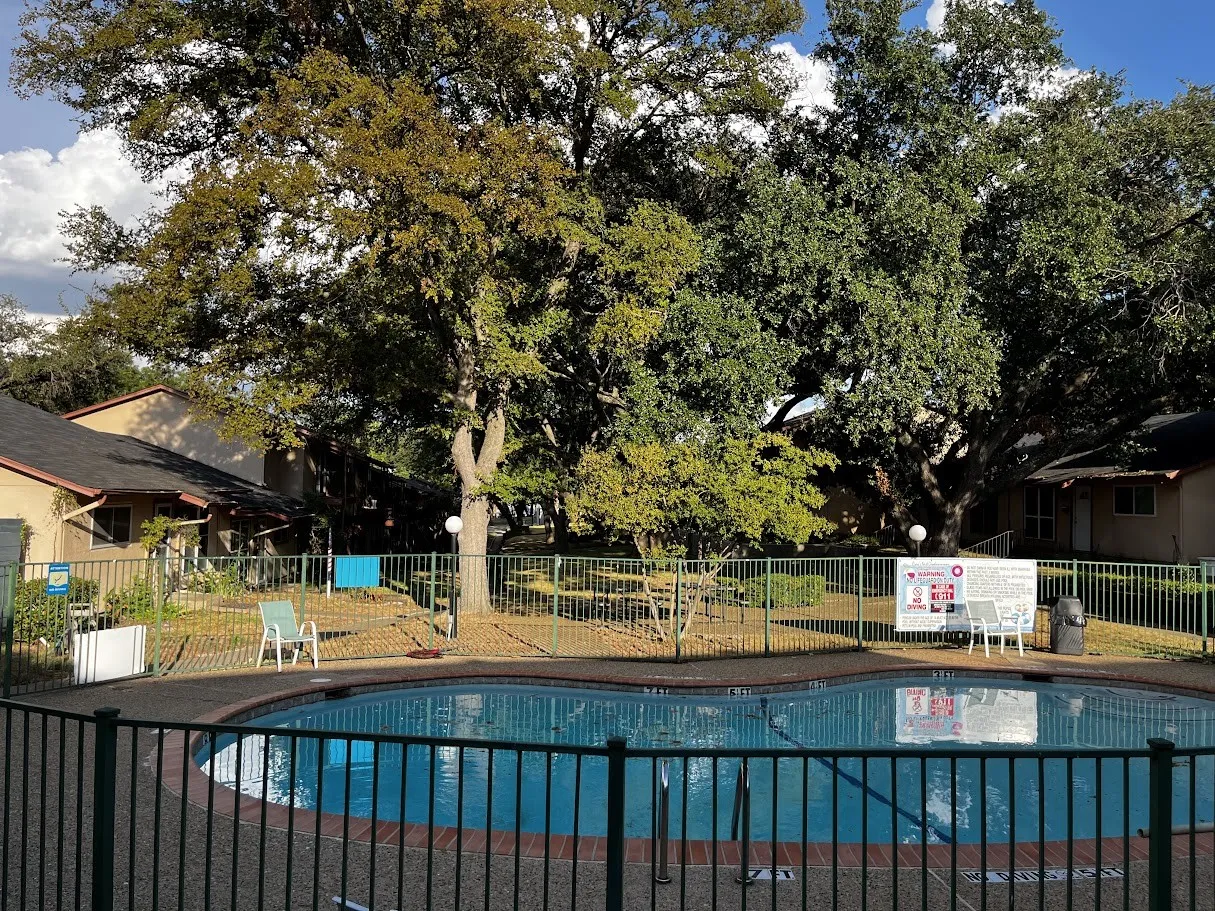 Condominium For Rent in Dallas County , 5602 Marina Drive, Garland, Texas 75043, 2 Bedroom, 2 Bathroom, Garage spaces, 1,053 Sqft, built in 1974, mls#21392563, Real Estate Agent in Garland, Homes For Rent in Dallas county, Homes For Rent in Garland, Realtor in Garland Texas, Real Estate Brokerage Independent Realty Texas, Luminita Cordes Realtor