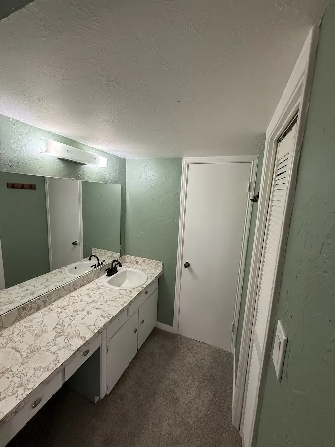 Condominium For Rent in Dallas County , 5602 Marina Drive, Garland, Texas 75043, 2 Bedroom, 2 Bathroom, Garage spaces, 1,053 Sqft, built in 1974, mls#21392563, Real Estate Agent in Garland, Homes For Rent in Dallas county, Homes For Rent in Garland, Realtor in Garland Texas, Real Estate Brokerage Independent Realty Texas, Luminita Cordes Realtor