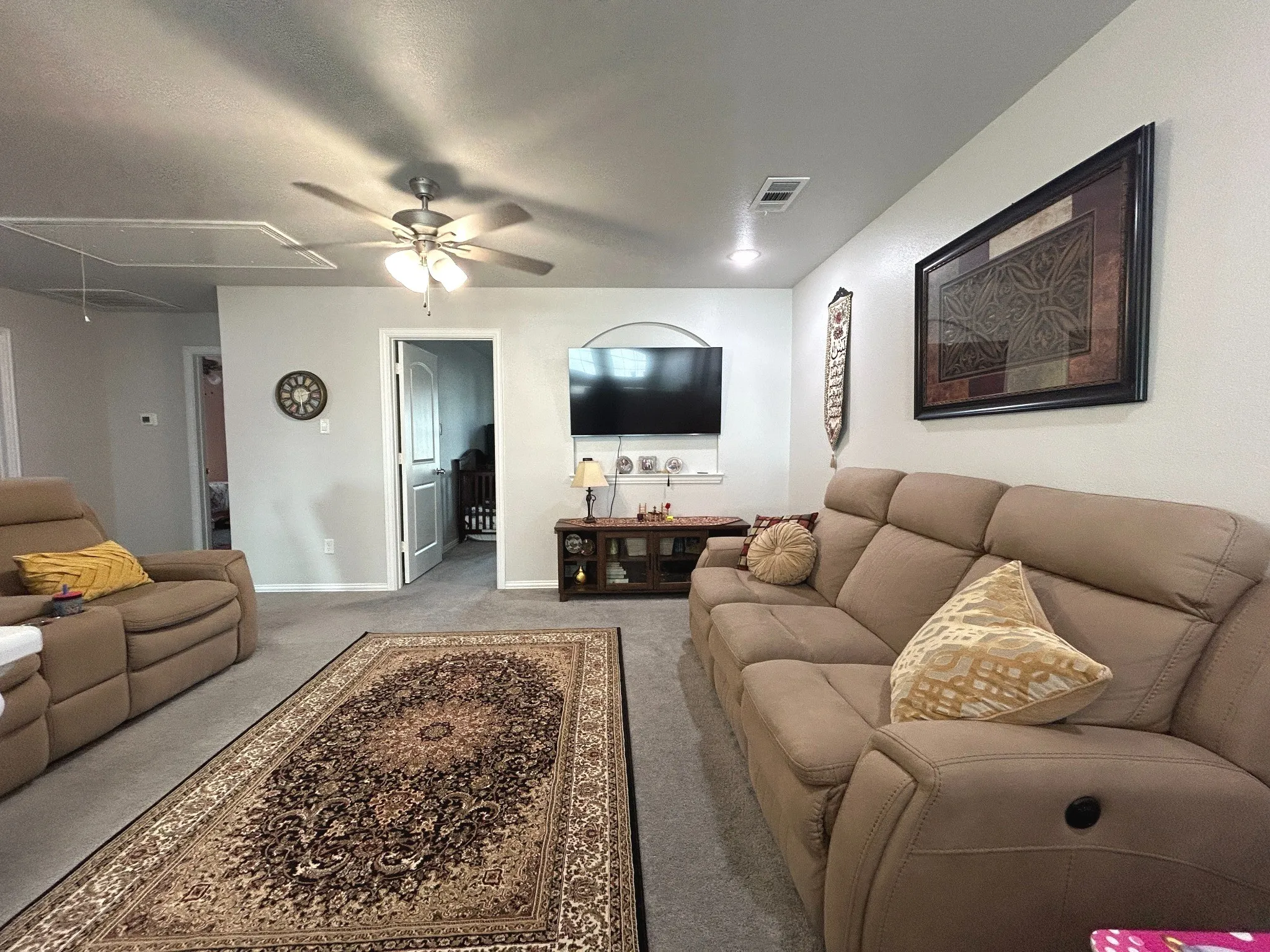 Townhouse For Rent in Dallas County , 4719 Amal Saleh Drive, Irving, Texas 75061, 3 Bedroom, 3 Bathroom, 2 Garage spaces, 2,004 Sqft, built in 2021, mls#21392549, Real Estate Agent in Irving, Homes For Rent in Dallas county, Homes For Rent in Irving, Realtor in Irving Texas, Real Estate Brokerage Independent Realty Texas, Luminita Cordes Realtor