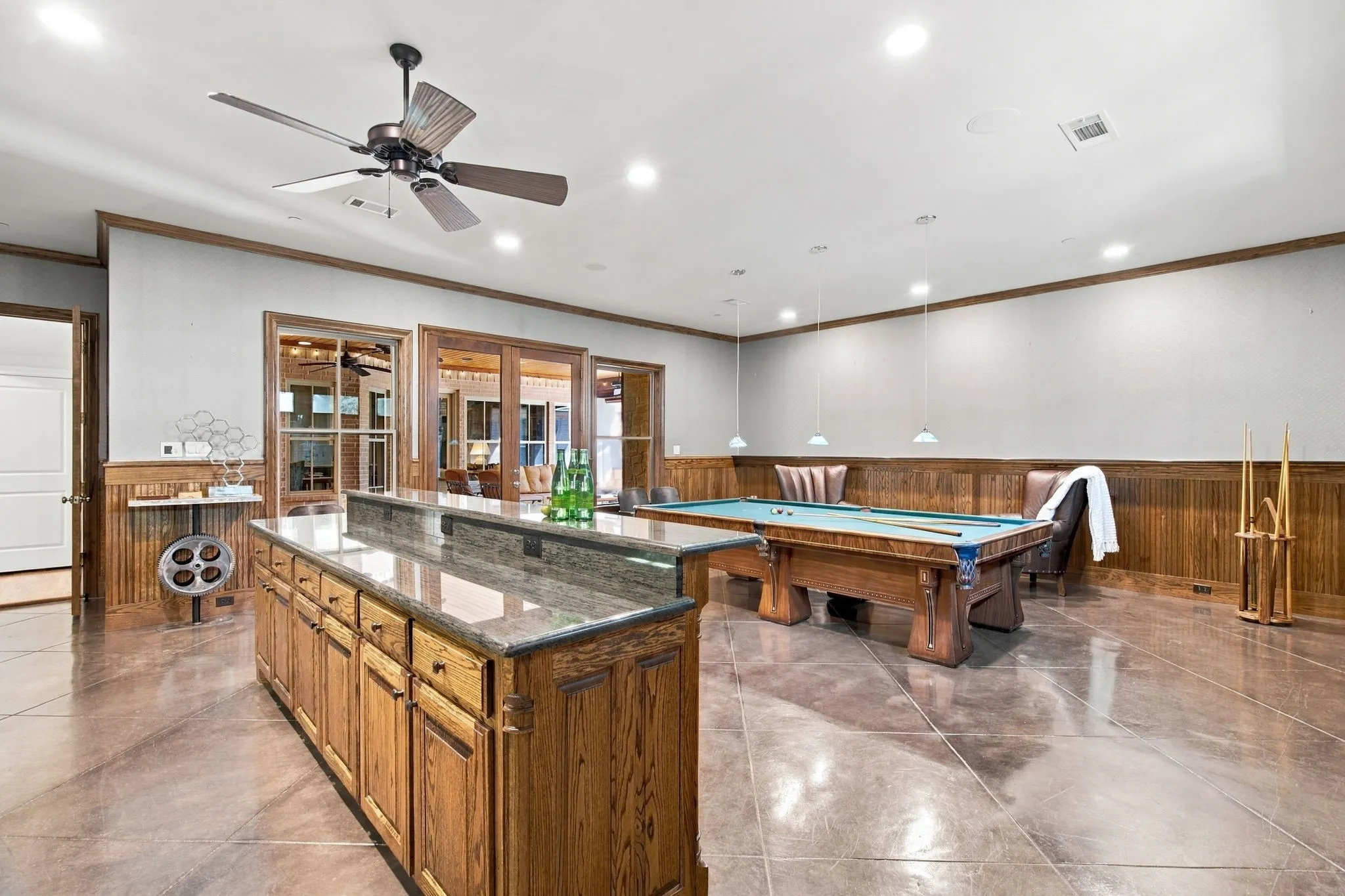 Single Family Residence For Sale in Tarrant County , 4712 Manning Drive, Colleyville, Texas 76034, 5 Bedroom, 6 Bathroom, 9 Garage spaces, 7,148 Sqft, built in 2008, mls#21392278, Real Estate Agent in Colleyville, Homes For Sale in Tarrant county, Homes For Sale in Colleyville, Realtor in Colleyville Texas, Real Estate Brokerage Independent Realty Texas, Luminita Cordes Realtor