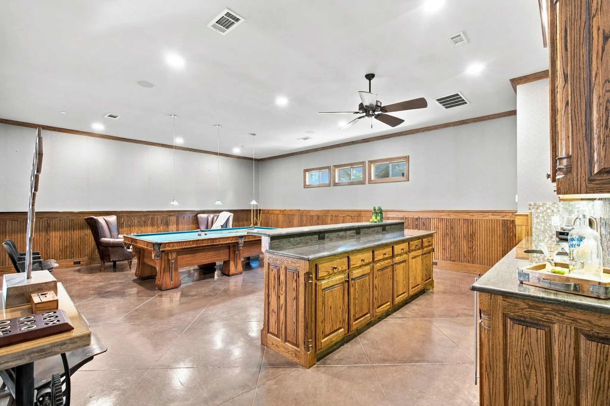 Single Family Residence For Sale in Tarrant County , 4712 Manning Drive, Colleyville, Texas 76034, 5 Bedroom, 6 Bathroom, 9 Garage spaces, 7,148 Sqft, built in 2008, mls#21392278, Real Estate Agent in Colleyville, Homes For Sale in Tarrant county, Homes For Sale in Colleyville, Realtor in Colleyville Texas, Real Estate Brokerage Independent Realty Texas, Luminita Cordes Realtor