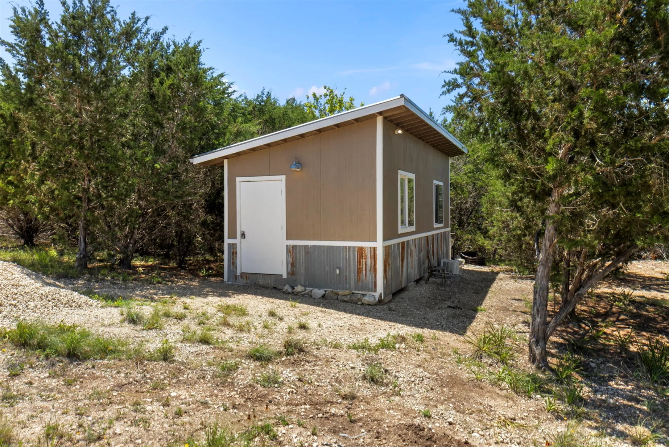 Single Family Residence For Sale in Kerr County , 486 Camino Real Road, Kerrville, Texas 78028, 3 Bedroom, 2 Bathroom, Garage spaces, 2,542 Sqft, built in 2022, mls#21392570, Real Estate Agent in Kerrville, Homes For Sale in Kerr county, Homes For Sale in Kerrville, Realtor in Kerrville Texas, Real Estate Brokerage Independent Realty Texas, Luminita Cordes Realtor
