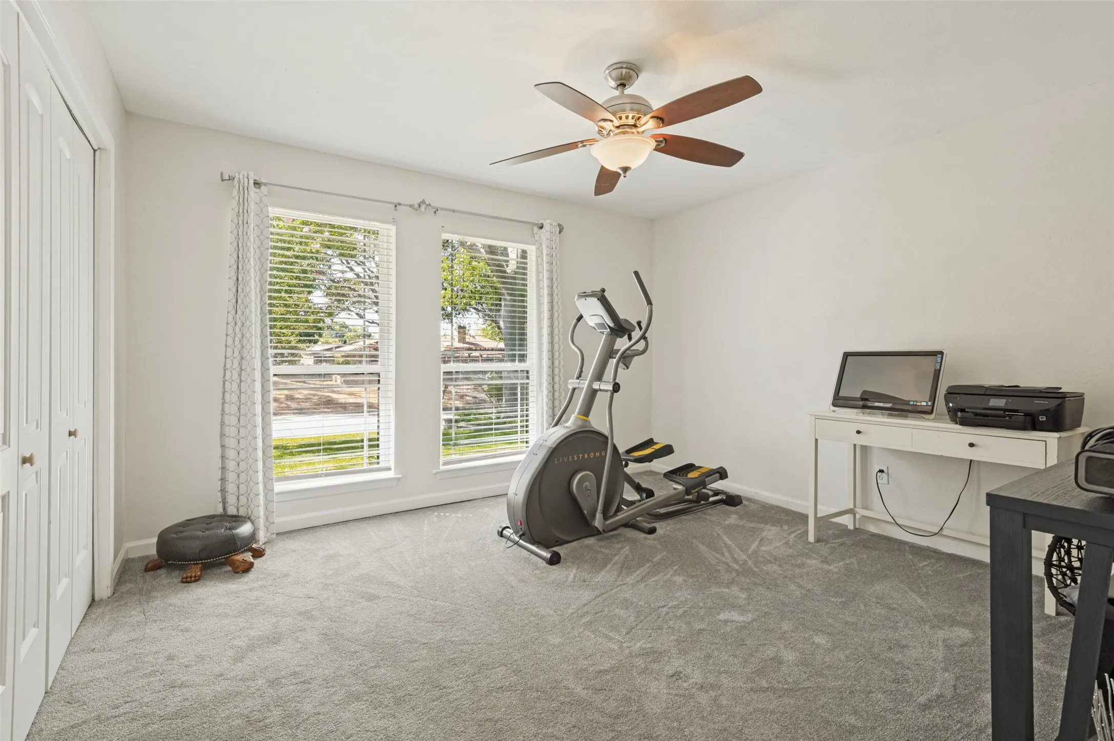 Single Family Residence For Sale in Dallas County , 1502 Austrian Road, Grand Prairie, Texas 75050, 4 Bedroom, 4 Bathroom, Garage spaces, 2,618 Sqft, built in 1975, mls#21390696, Real Estate Agent in Grand Prairie, Homes For Sale in Dallas county, Homes For Sale in Grand Prairie, Realtor in Grand Prairie Texas, Real Estate Brokerage Independent Realty Texas, Luminita Cordes Realtor