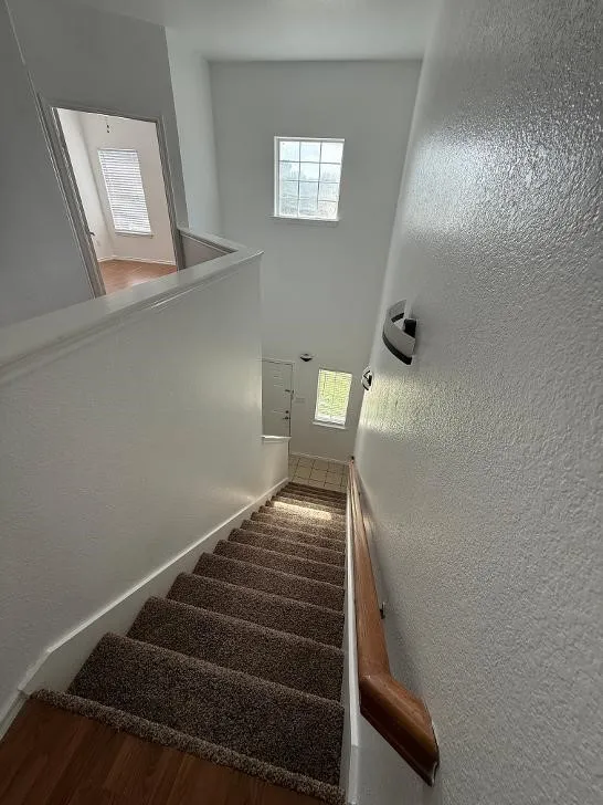 Duplex For Rent in Denton County , 320 Woodgrove Drive A, Little Elm, Texas 75068, 3 Bedroom, 3 Bathroom, 1 Garage spaces, 1,740 Sqft, built in 2012, mls#21392574, Real Estate Agent in Little Elm, Homes For Rent in Denton county, Homes For Rent in Little Elm, Realtor in Little Elm Texas, Real Estate Brokerage Independent Realty Texas, Luminita Cordes Realtor