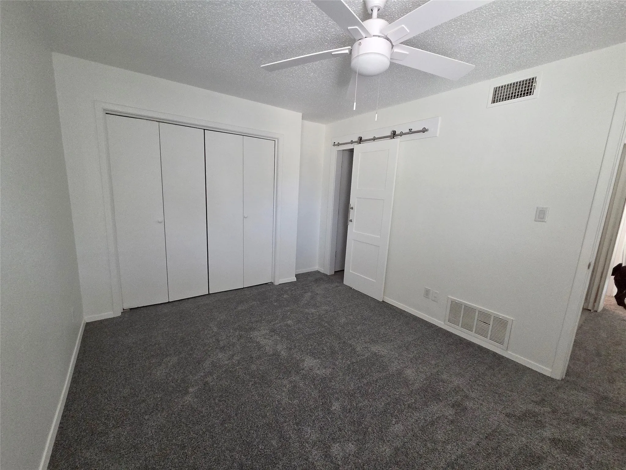 Townhouse For Rent in Tarrant County , 82 Morrow Drive, Bedford, Texas 76021, 2 Bedroom, 3 Bathroom, 2 Garage spaces, 1,160 Sqft, built in 1983, mls#21392319, Real Estate Agent in Bedford, Homes For Rent in Tarrant county, Homes For Rent in Bedford, Realtor in Bedford Texas, Real Estate Brokerage Independent Realty Texas, Luminita Cordes Realtor