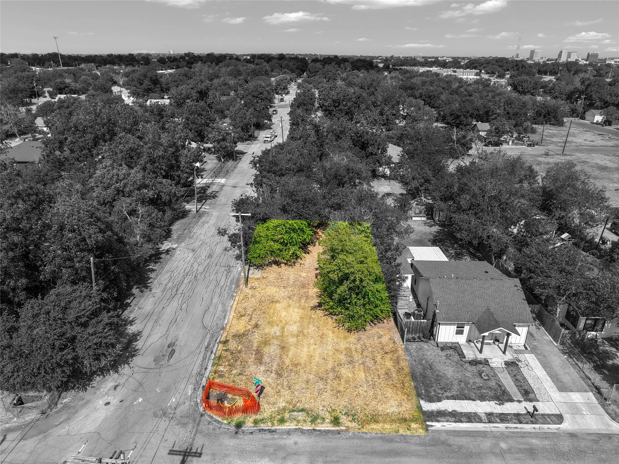 Unimproved Land For Sale in Mc Lennan County , 1525 Baylor Avenue E, Waco, Texas 76706, 0, 0, Garage spaces, 0 Sqft, built in 0, mls#21392586, Real Estate Agent in Waco, Homes For Sale in Mc Lennan county, Homes For Sale in Waco, Realtor in Waco Texas, Real Estate Brokerage Independent Realty Texas, Luminita Cordes Realtor