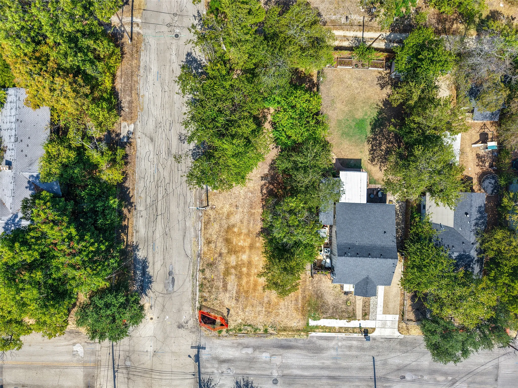 Unimproved Land For Sale in Mc Lennan County , 1525 Baylor Avenue E, Waco, Texas 76706, 0, 0, Garage spaces, 0 Sqft, built in 0, mls#21392586, Real Estate Agent in Waco, Homes For Sale in Mc Lennan county, Homes For Sale in Waco, Realtor in Waco Texas, Real Estate Brokerage Independent Realty Texas, Luminita Cordes Realtor