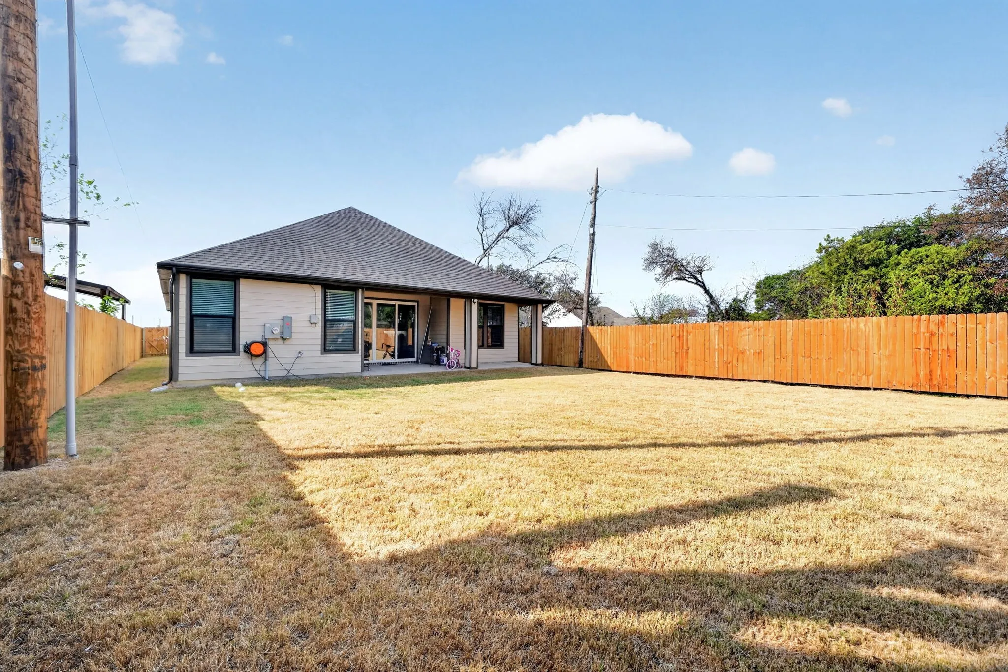 Single Family Residence For Sale in Dallas County , 1930 Houston Street, Grand Prairie, Texas 75050, 4 Bedroom, 3 Bathroom, 2 Garage spaces, 1,990 Sqft, built in 2026, mls#21392304, Real Estate Agent in Grand Prairie, Homes For Sale in Dallas county, Homes For Sale in Grand Prairie, Realtor in Grand Prairie Texas, Real Estate Brokerage Independent Realty Texas, Luminita Cordes Realtor