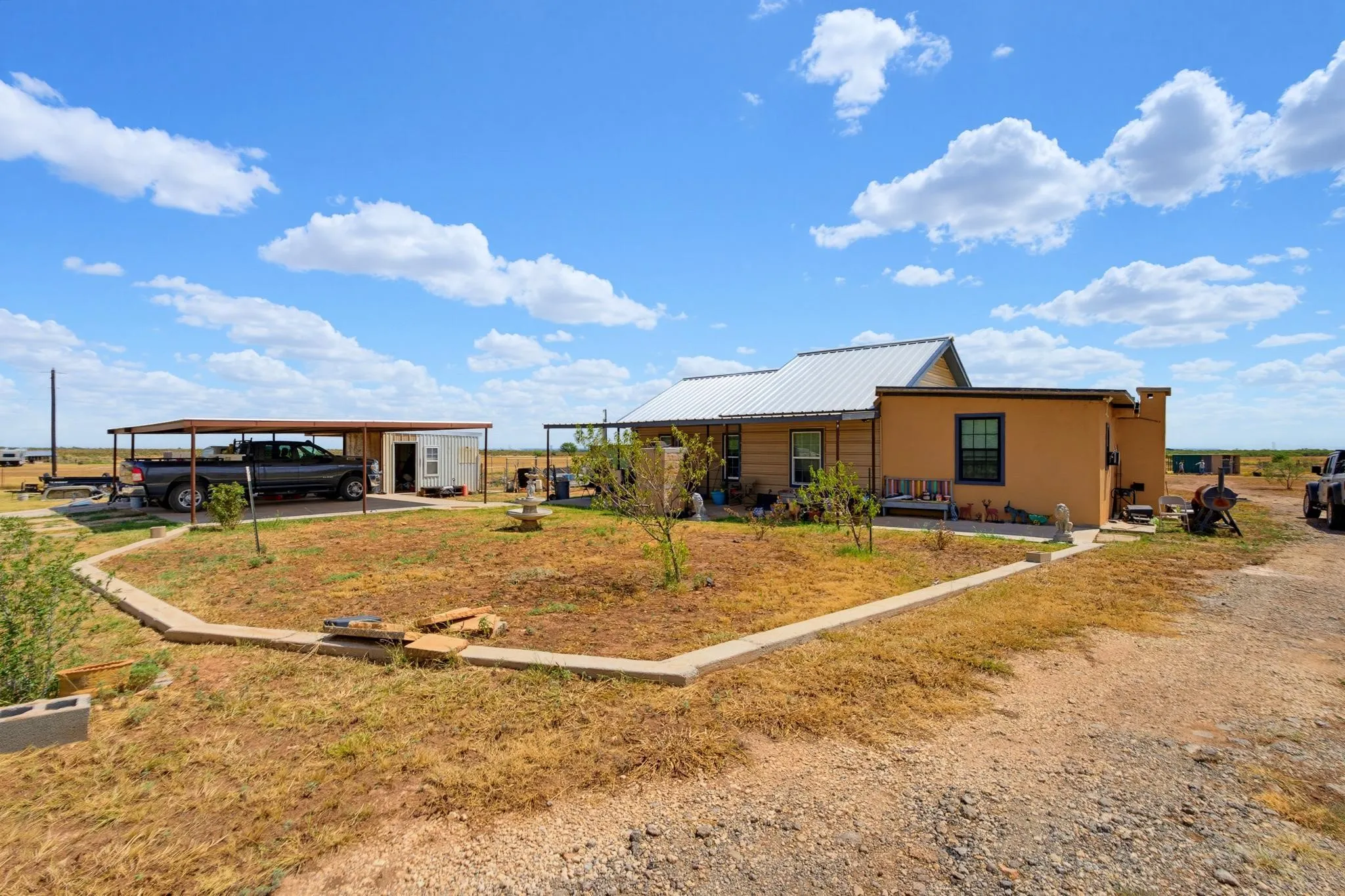 Single Family Residence For Sale in Taylor County , 8369 Spinks Road, Abilene, Texas 79603, 2 Bedroom, 2 Bathroom, Garage spaces, 1,400 Sqft, built in 2022, mls#21392589, Real Estate Agent in Abilene, Homes For Sale in Taylor county, Homes For Sale in Abilene, Realtor in Abilene Texas, Real Estate Brokerage Independent Realty Texas, Luminita Cordes Realtor