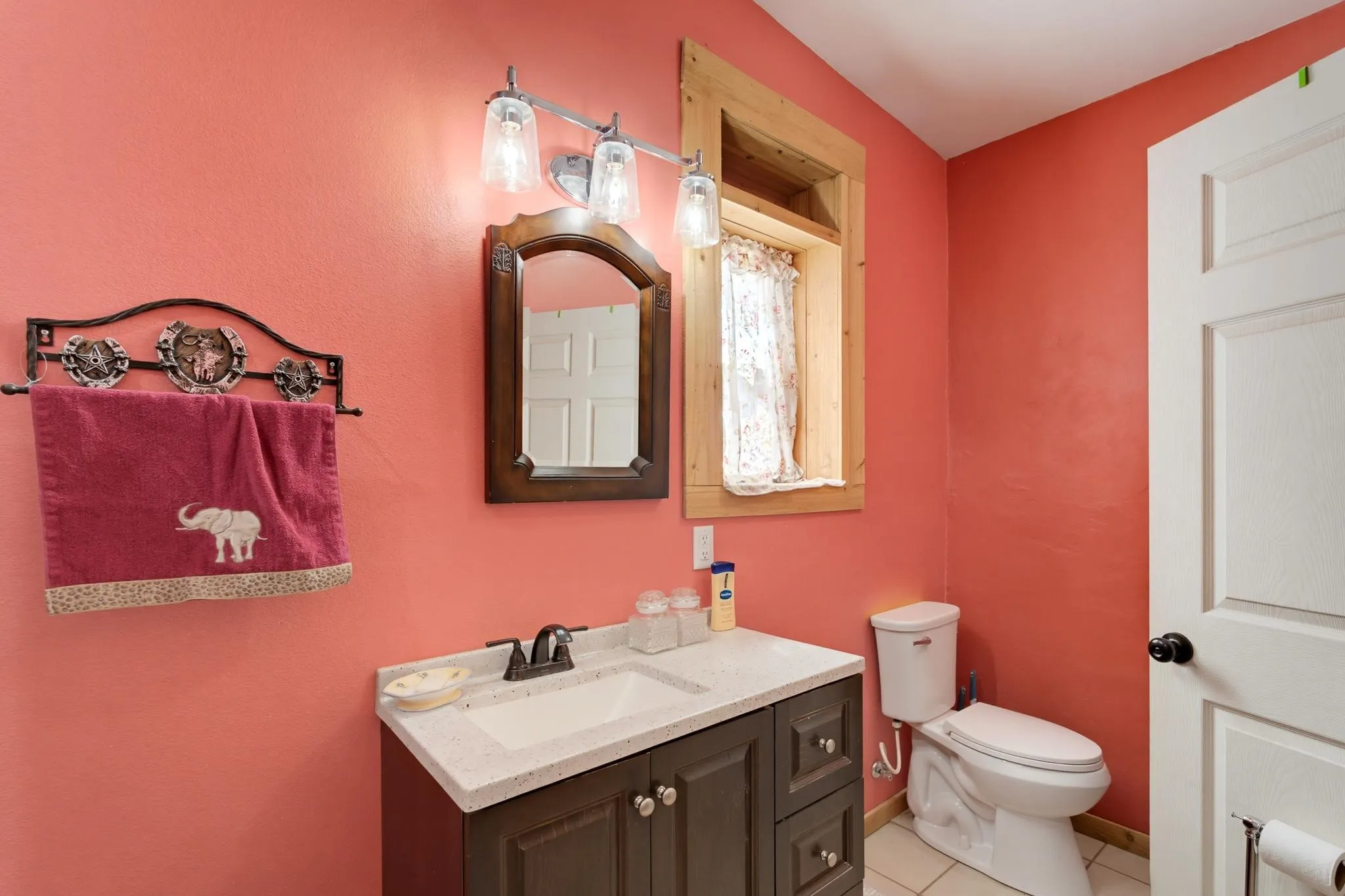 Single Family Residence For Sale in Taylor County , 8369 Spinks Road, Abilene, Texas 79603, 2 Bedroom, 2 Bathroom, Garage spaces, 1,400 Sqft, built in 2022, mls#21392589, Real Estate Agent in Abilene, Homes For Sale in Taylor county, Homes For Sale in Abilene, Realtor in Abilene Texas, Real Estate Brokerage Independent Realty Texas, Luminita Cordes Realtor
