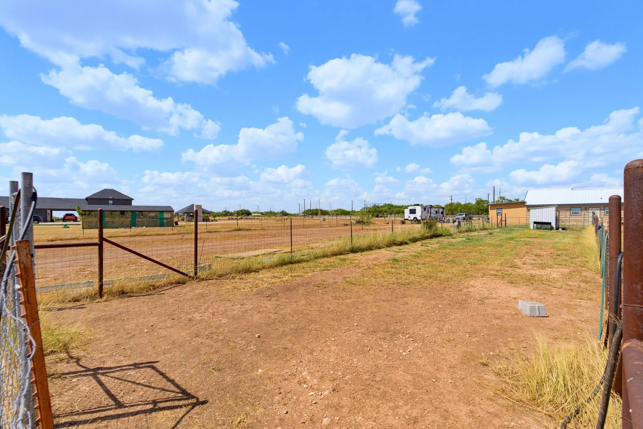 Single Family Residence For Sale in Taylor County , 8369 Spinks Road, Abilene, Texas 79603, 2 Bedroom, 2 Bathroom, Garage spaces, 1,400 Sqft, built in 2022, mls#21392589, Real Estate Agent in Abilene, Homes For Sale in Taylor county, Homes For Sale in Abilene, Realtor in Abilene Texas, Real Estate Brokerage Independent Realty Texas, Luminita Cordes Realtor