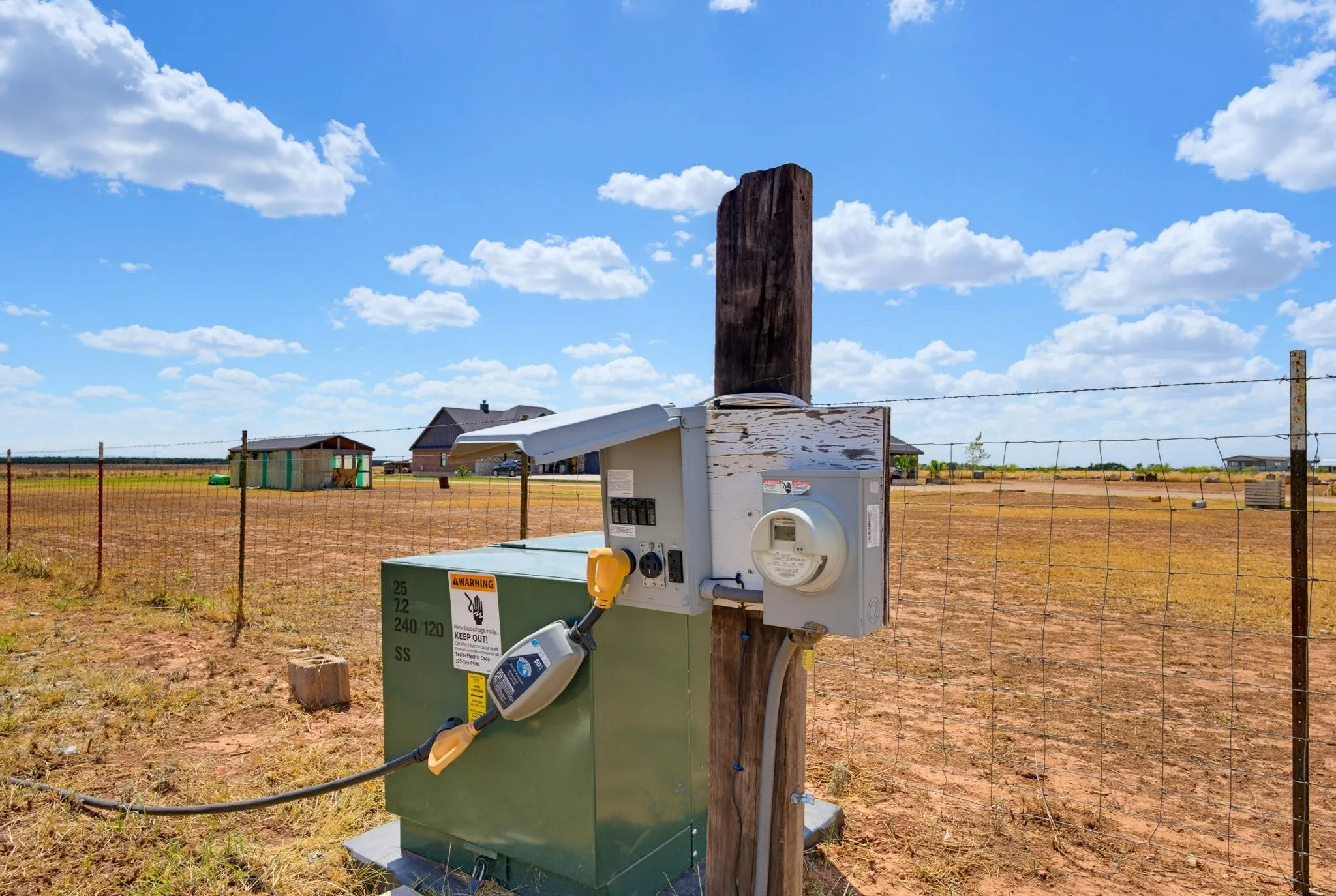 Single Family Residence For Sale in Taylor County , 8369 Spinks Road, Abilene, Texas 79603, 2 Bedroom, 2 Bathroom, Garage spaces, 1,400 Sqft, built in 2022, mls#21392589, Real Estate Agent in Abilene, Homes For Sale in Taylor county, Homes For Sale in Abilene, Realtor in Abilene Texas, Real Estate Brokerage Independent Realty Texas, Luminita Cordes Realtor