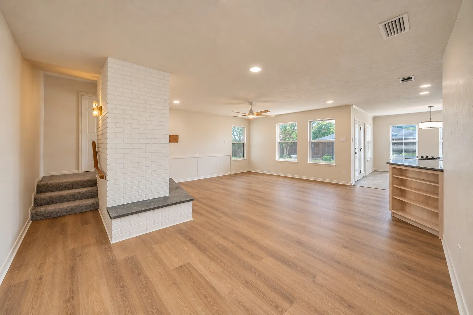 Single Family Residence For Sale in Collin County , 2409 Fairview Drive, Plano, Texas 75075, 4 Bedroom, 3 Bathroom, 2 Garage spaces, 2,802 Sqft, built in 1972, mls#21389458, Real Estate Agent in Plano, Homes For Sale in Collin county, Homes For Sale in Plano, Realtor in Plano Texas, Real Estate Brokerage Independent Realty Texas, Luminita Cordes Realtor