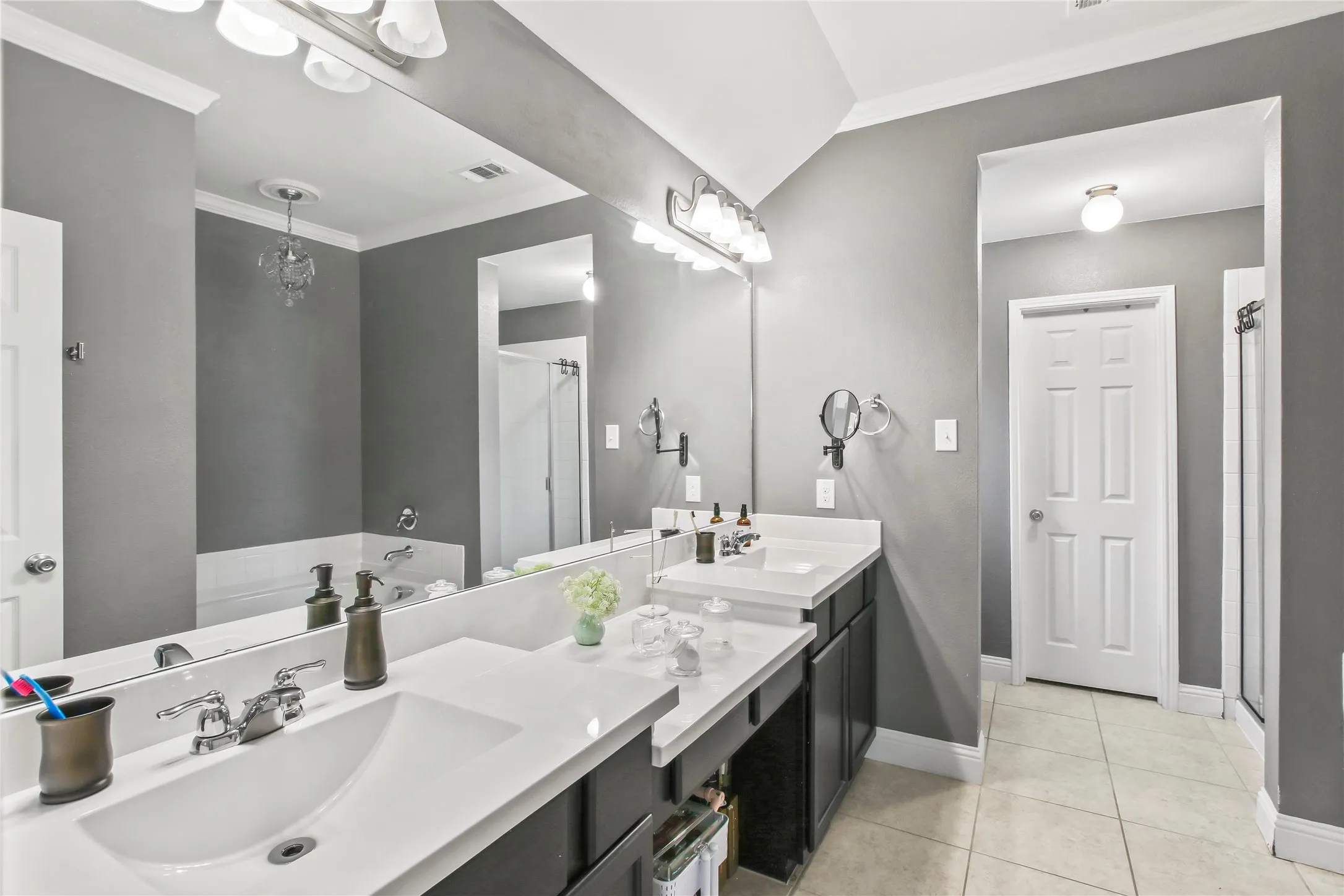 Single Family Residence For Rent in Denton County , 913 Freesia Drive, Little Elm, Texas 75068, 4 Bedroom, 3 Bathroom, 2 Garage spaces, 2,108 Sqft, built in 2015, mls#21392556, Real Estate Agent in Little Elm, Homes For Rent in Denton county, Homes For Rent in Little Elm, Realtor in Little Elm Texas, Real Estate Brokerage Independent Realty Texas, Luminita Cordes Realtor