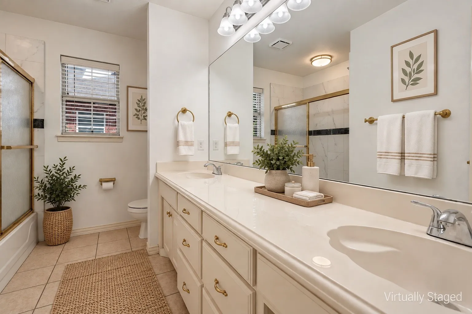 Single Family Residence For Sale in Tarrant County , 2508 Peach Blossom Court, Bedford, Texas 76021, 3 Bedroom, 2 Bathroom, 2 Garage spaces, 2,246 Sqft, built in 1994, mls#21391504, Real Estate Agent in Bedford, Homes For Sale in Tarrant county, Homes For Sale in Bedford, Realtor in Bedford Texas, Real Estate Brokerage Independent Realty Texas, Luminita Cordes Realtor