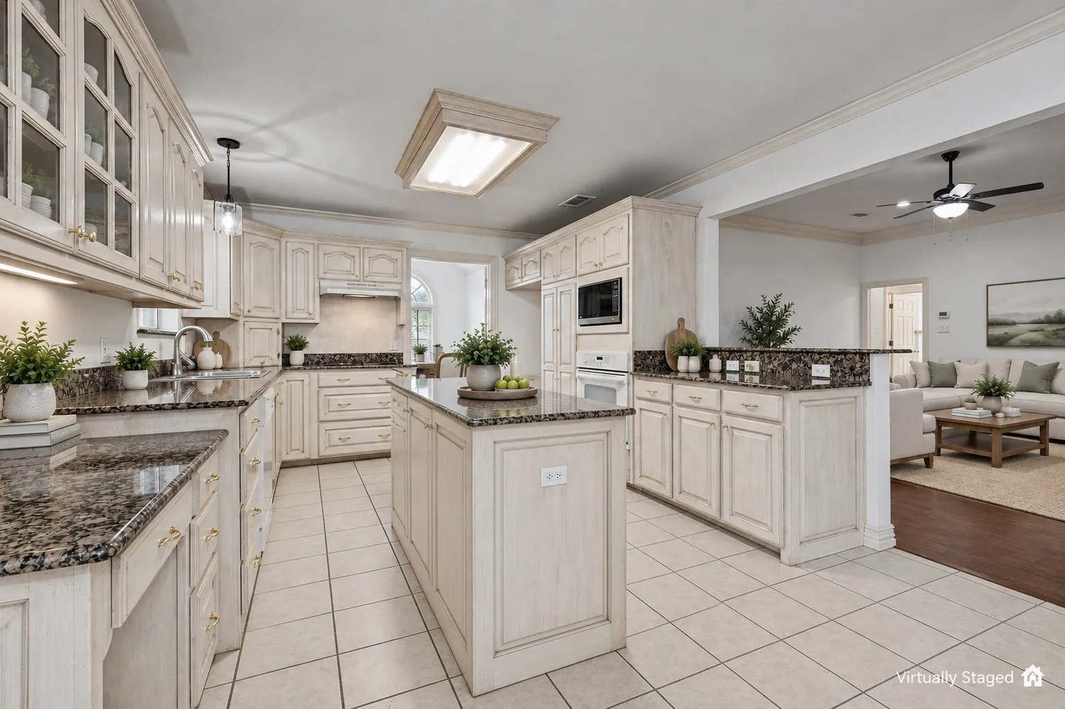 Single Family Residence For Sale in Tarrant County , 2508 Peach Blossom Court, Bedford, Texas 76021, 3 Bedroom, 2 Bathroom, 2 Garage spaces, 2,246 Sqft, built in 1994, mls#21391504, Real Estate Agent in Bedford, Homes For Sale in Tarrant county, Homes For Sale in Bedford, Realtor in Bedford Texas, Real Estate Brokerage Independent Realty Texas, Luminita Cordes Realtor