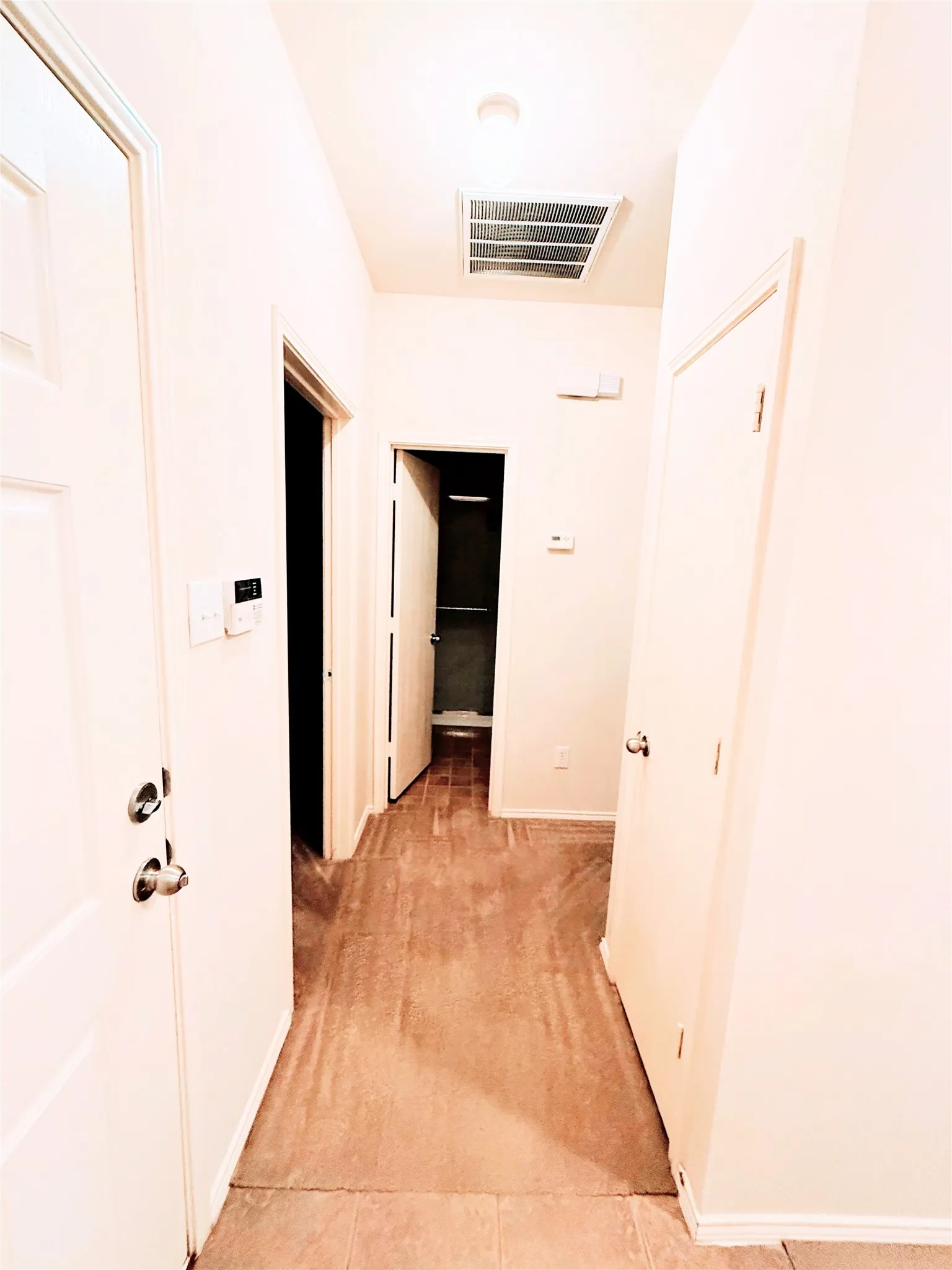 Single Family Residence For Sale in Dallas County , 2835 Bronco Drive, Dallas, Texas 75237, 3 Bedroom, 2 Bathroom, 2 Garage spaces, 1,267 Sqft, built in 2004, mls#21392595, Real Estate Agent in Dallas, Homes For Sale in Dallas county, Homes For Sale in Dallas, Realtor in Dallas Texas, Real Estate Brokerage Independent Realty Texas, Luminita Cordes Realtor