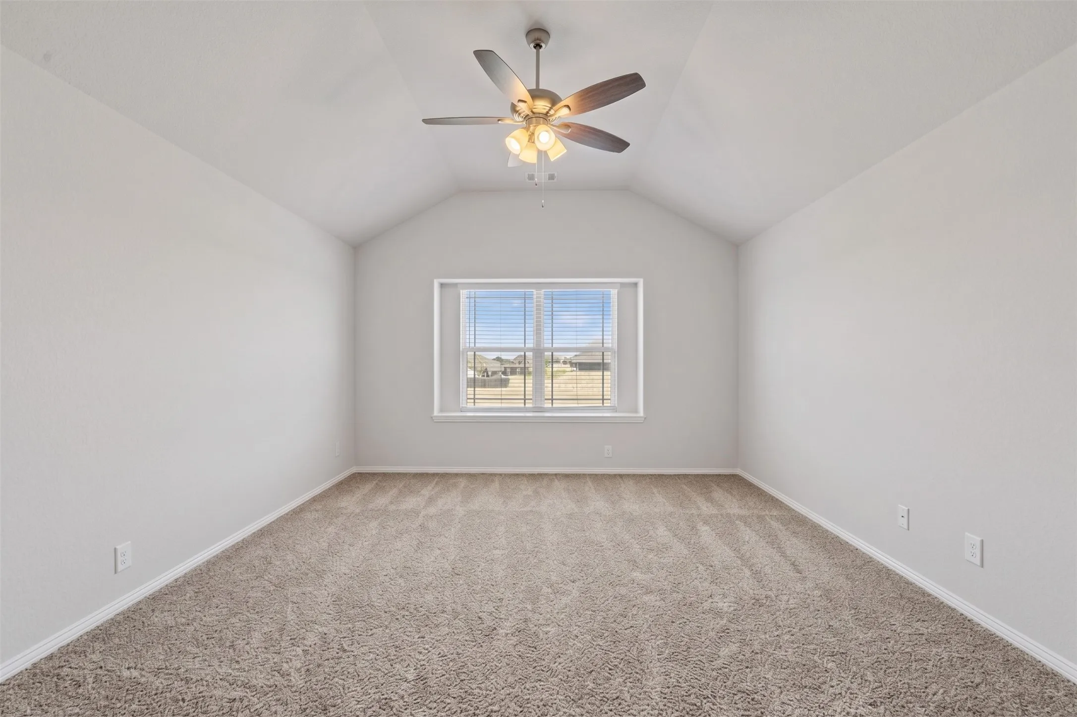 Single Family Residence For Sale in Ellis County , 441 Green Terrace Court, Midlothian, Texas 76065, 4 Bedroom, 4 Bathroom, 2 Garage spaces, 3,445 Sqft, built in 2023, mls#21392598, Real Estate Agent in Midlothian, Homes For Sale in Ellis county, Homes For Sale in Midlothian, Realtor in Midlothian Texas, Real Estate Brokerage Independent Realty Texas, Luminita Cordes Realtor