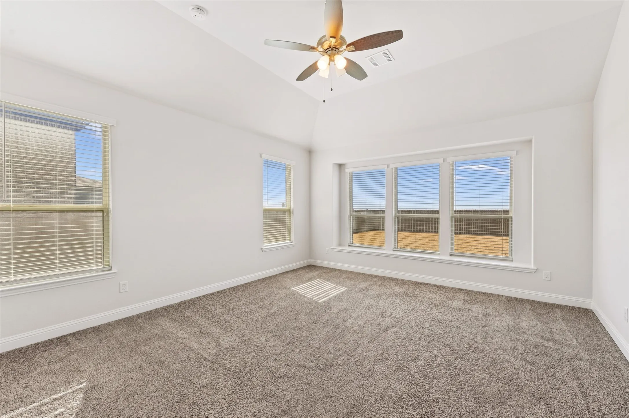 Single Family Residence For Sale in Ellis County , 441 Green Terrace Court, Midlothian, Texas 76065, 4 Bedroom, 4 Bathroom, 2 Garage spaces, 3,445 Sqft, built in 2023, mls#21392598, Real Estate Agent in Midlothian, Homes For Sale in Ellis county, Homes For Sale in Midlothian, Realtor in Midlothian Texas, Real Estate Brokerage Independent Realty Texas, Luminita Cordes Realtor