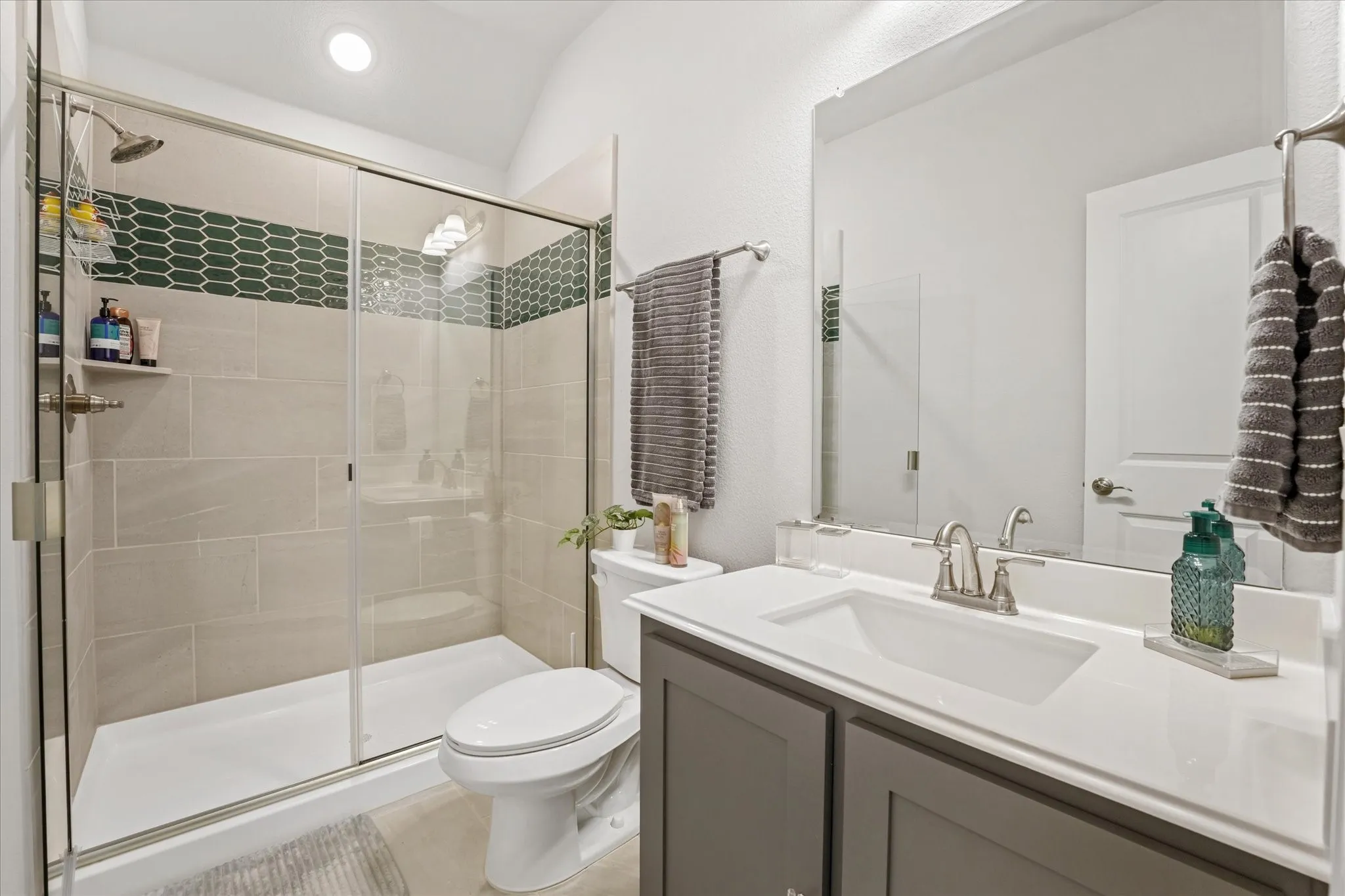 Single Family Residence For Sale in Ellis County , 441 Green Terrace Court, Midlothian, Texas 76065, 4 Bedroom, 4 Bathroom, 2 Garage spaces, 3,445 Sqft, built in 2023, mls#21392598, Real Estate Agent in Midlothian, Homes For Sale in Ellis county, Homes For Sale in Midlothian, Realtor in Midlothian Texas, Real Estate Brokerage Independent Realty Texas, Luminita Cordes Realtor