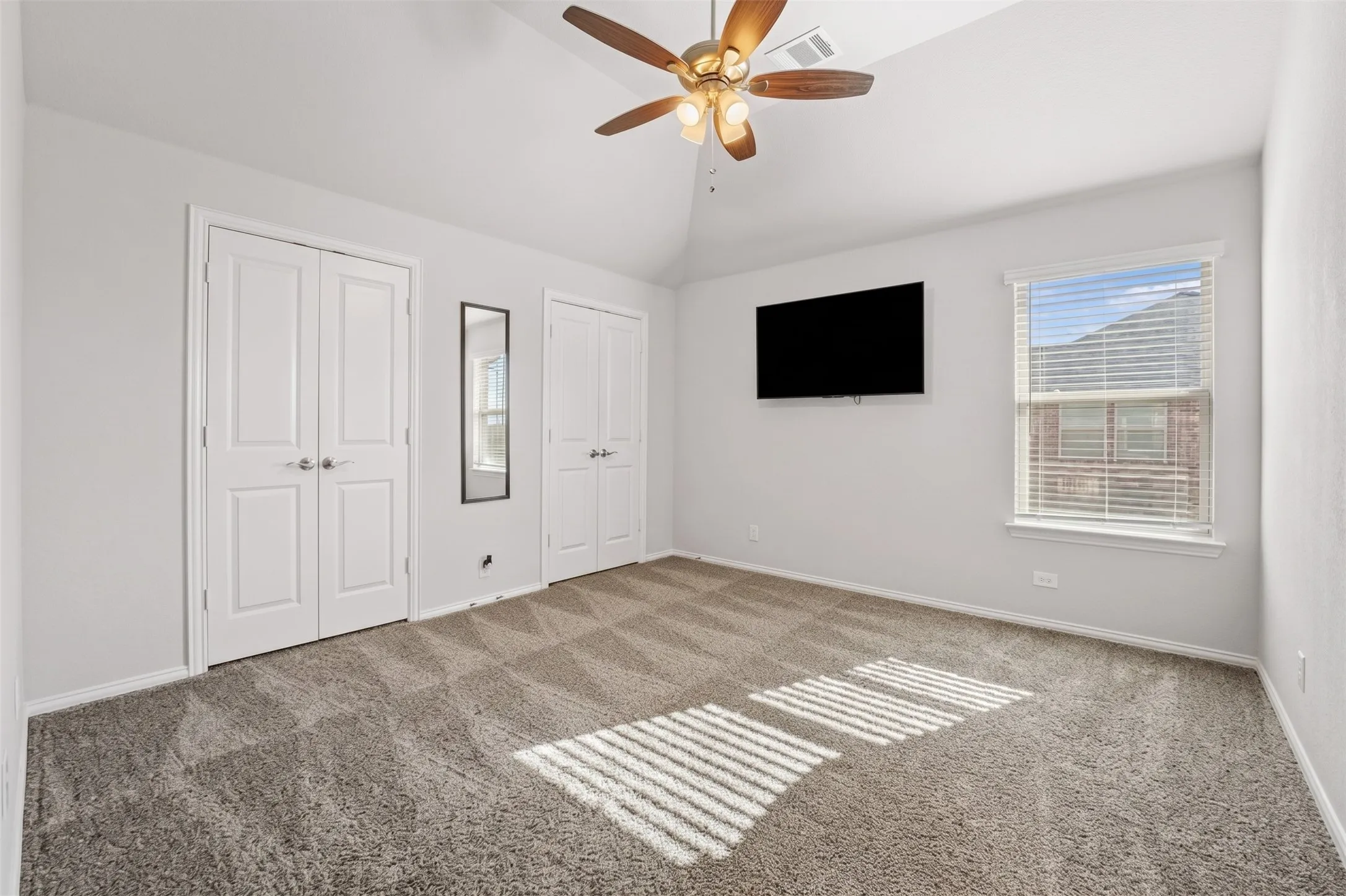 Single Family Residence For Sale in Ellis County , 441 Green Terrace Court, Midlothian, Texas 76065, 4 Bedroom, 4 Bathroom, 2 Garage spaces, 3,445 Sqft, built in 2023, mls#21392598, Real Estate Agent in Midlothian, Homes For Sale in Ellis county, Homes For Sale in Midlothian, Realtor in Midlothian Texas, Real Estate Brokerage Independent Realty Texas, Luminita Cordes Realtor