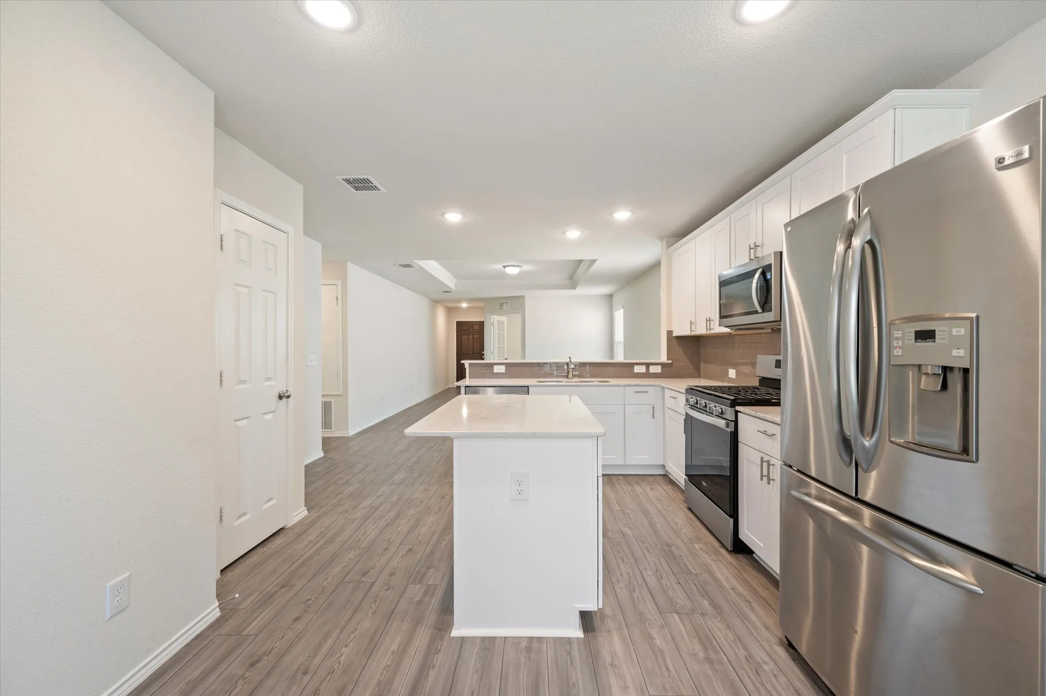 Single Family Residence For Rent in Hunt County , 1837 Damianita Drive, Royse City, Texas 75189, 3 Bedroom, 2 Bathroom, 2 Garage spaces, 1,532 Sqft, built in 2022, mls#21385228, Real Estate Agent in Royse City, Homes For Rent in Hunt county, Homes For Rent in Royse City, Realtor in Royse City Texas, Real Estate Brokerage Independent Realty Texas, Luminita Cordes Realtor