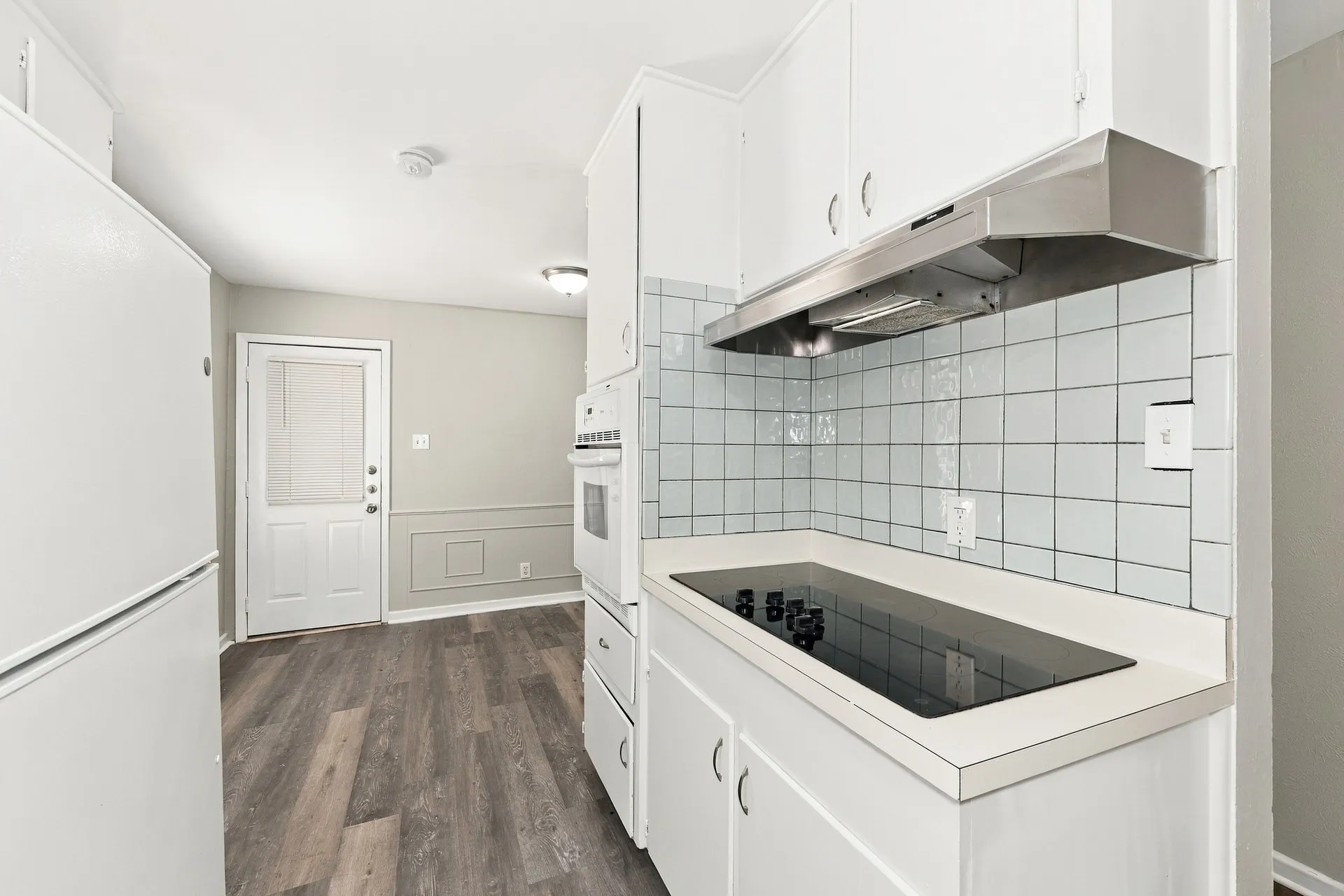 Single Family Residence For Rent in Johnson County , 549 Lorna Street, Burleson, Texas 76028, 3 Bedroom, 1 Bathroom, 1 Garage spaces, 988 Sqft, built in 1960, mls#21392606, Real Estate Agent in Burleson, Homes For Rent in Johnson county, Homes For Rent in Burleson, Realtor in Burleson Texas, Real Estate Brokerage Independent Realty Texas, Luminita Cordes Realtor