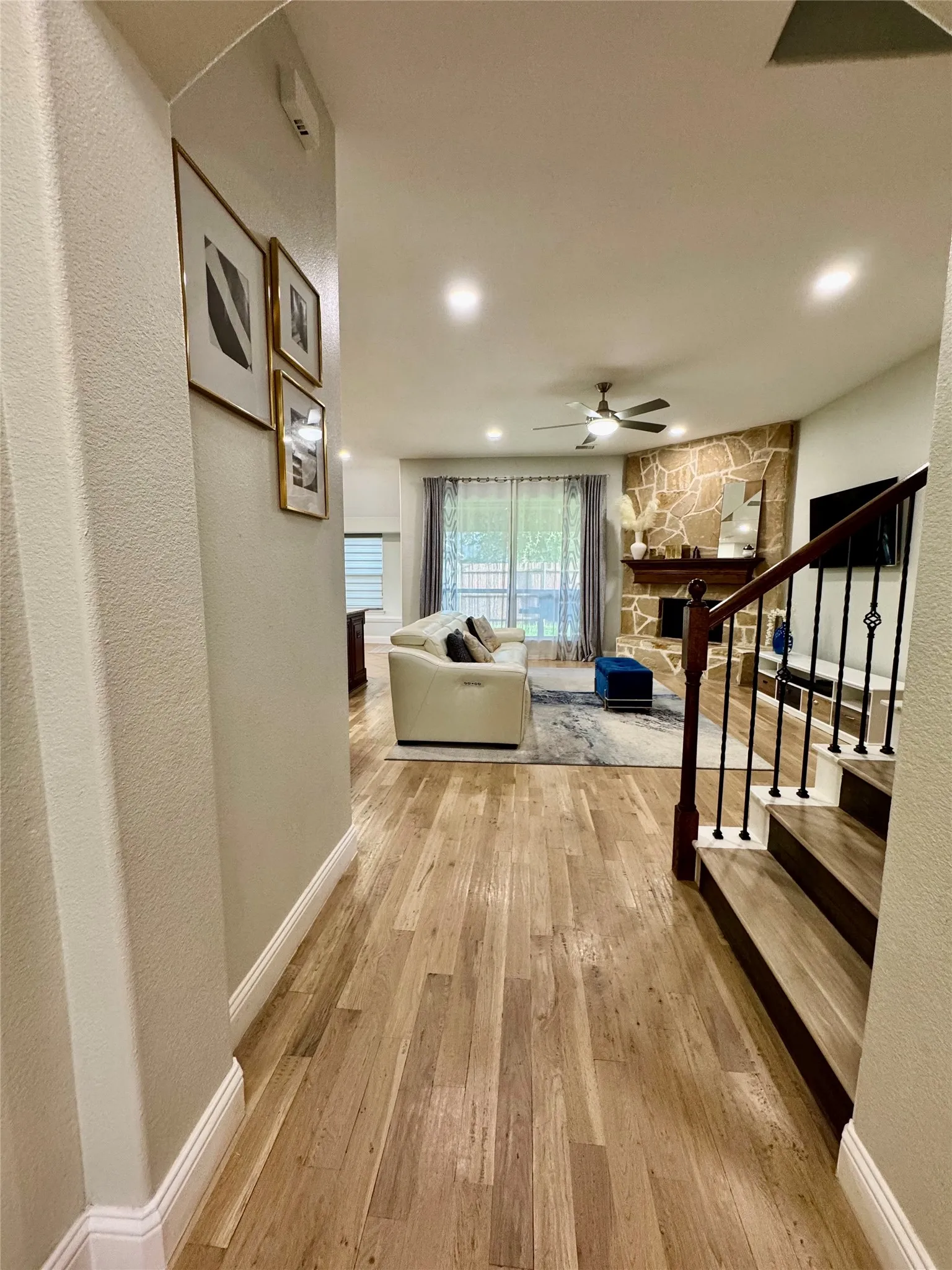 Single Family Residence For Rent in Collin County , 2324 Kemerton Drive, Plano, Texas 75025, 4 Bedroom, 3 Bathroom, 2 Garage spaces, 3,053 Sqft, built in 2013, mls#21392422, Real Estate Agent in Plano, Homes For Rent in Collin county, Homes For Rent in Plano, Realtor in Plano Texas, Real Estate Brokerage Independent Realty Texas, Luminita Cordes Realtor