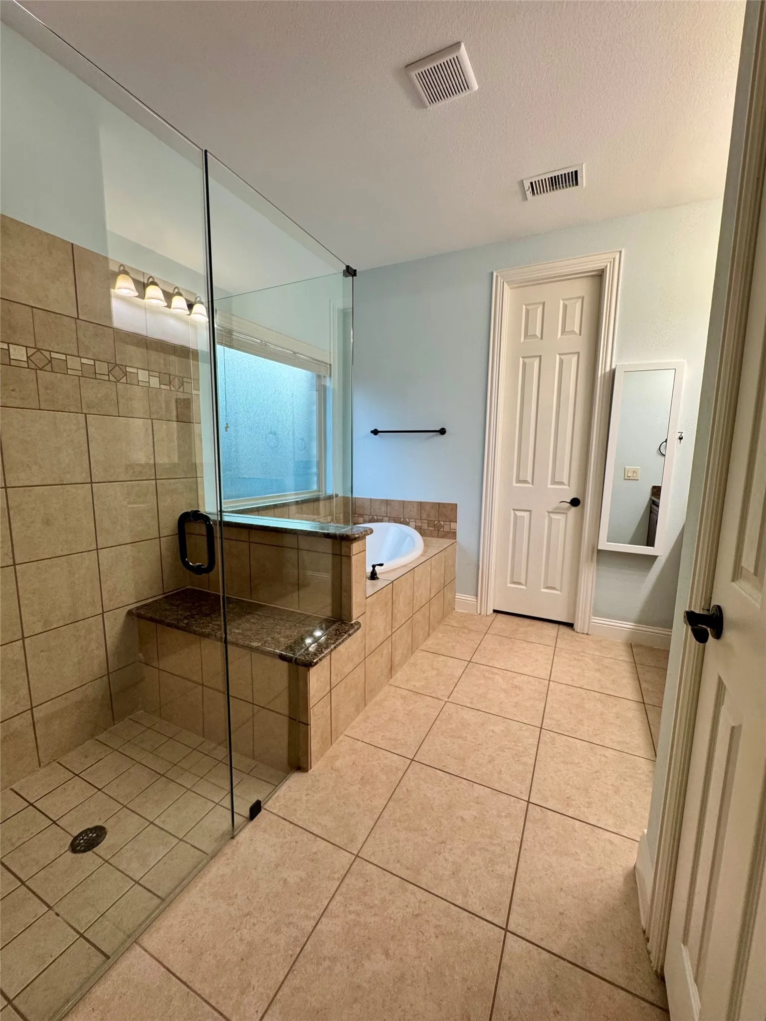Single Family Residence For Rent in Collin County , 2324 Kemerton Drive, Plano, Texas 75025, 4 Bedroom, 3 Bathroom, 2 Garage spaces, 3,053 Sqft, built in 2013, mls#21392422, Real Estate Agent in Plano, Homes For Rent in Collin county, Homes For Rent in Plano, Realtor in Plano Texas, Real Estate Brokerage Independent Realty Texas, Luminita Cordes Realtor