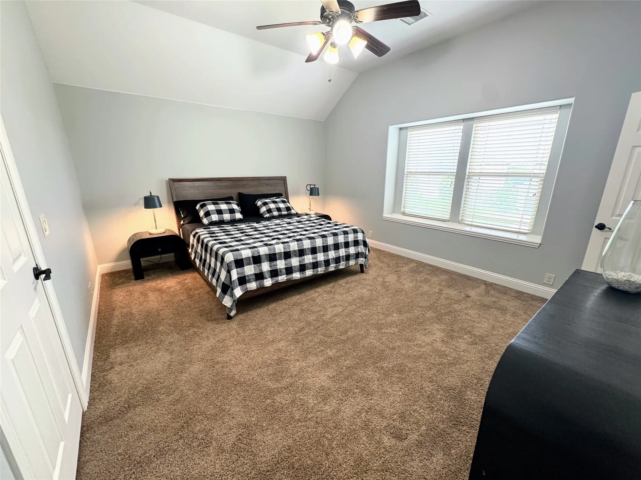 Single Family Residence For Rent in Collin County , 2324 Kemerton Drive, Plano, Texas 75025, 4 Bedroom, 3 Bathroom, 2 Garage spaces, 3,053 Sqft, built in 2013, mls#21392422, Real Estate Agent in Plano, Homes For Rent in Collin county, Homes For Rent in Plano, Realtor in Plano Texas, Real Estate Brokerage Independent Realty Texas, Luminita Cordes Realtor