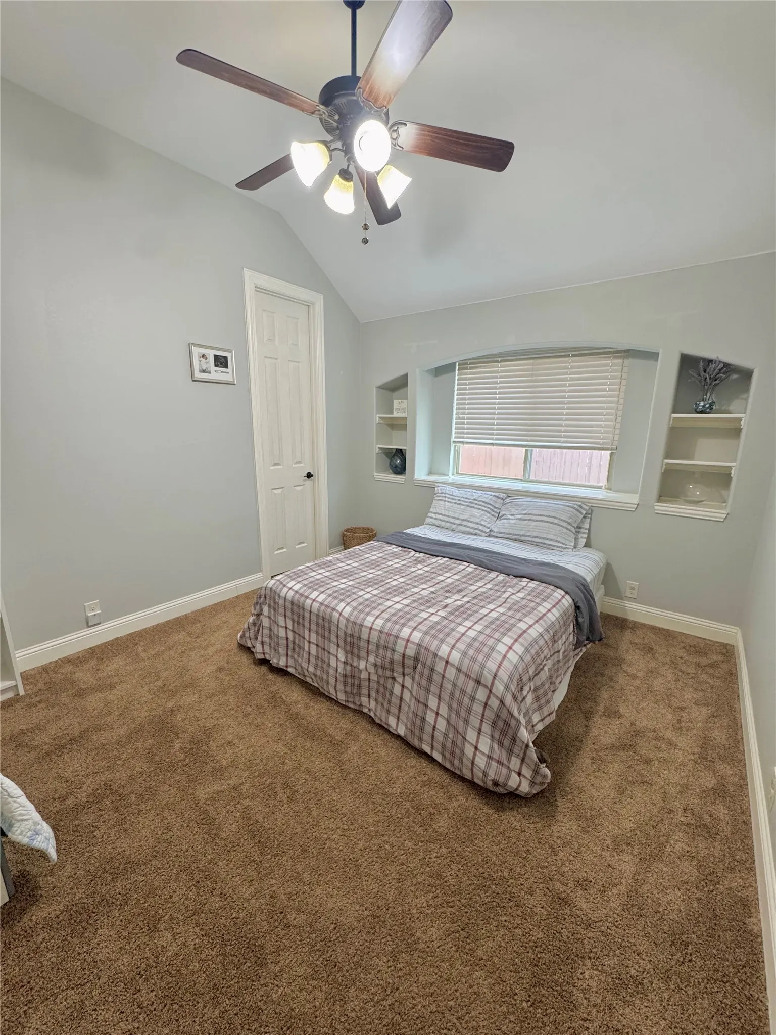 Single Family Residence For Rent in Collin County , 2324 Kemerton Drive, Plano, Texas 75025, 4 Bedroom, 3 Bathroom, 2 Garage spaces, 3,053 Sqft, built in 2013, mls#21392422, Real Estate Agent in Plano, Homes For Rent in Collin county, Homes For Rent in Plano, Realtor in Plano Texas, Real Estate Brokerage Independent Realty Texas, Luminita Cordes Realtor