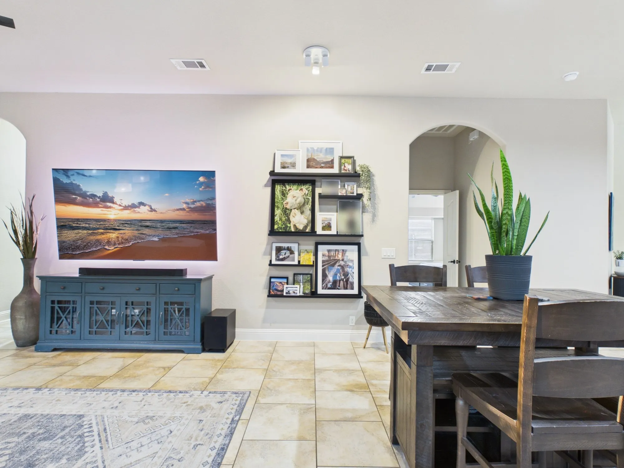 Great wall space