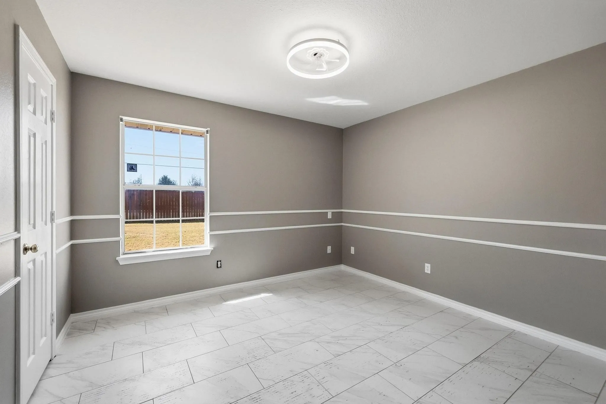 Single Family Residence For Sale in Denton County , 3212 Staghorn Circle, Denton, Texas 76208, 3 Bedroom, 2 Bathroom, 3 Garage spaces, 1,986 Sqft, built in 1996, mls#21391946, Real Estate Agent in Denton, Homes For Sale in Denton county, Homes For Sale in Denton, Realtor in Denton Texas, Real Estate Brokerage Independent Realty Texas, Luminita Cordes Realtor