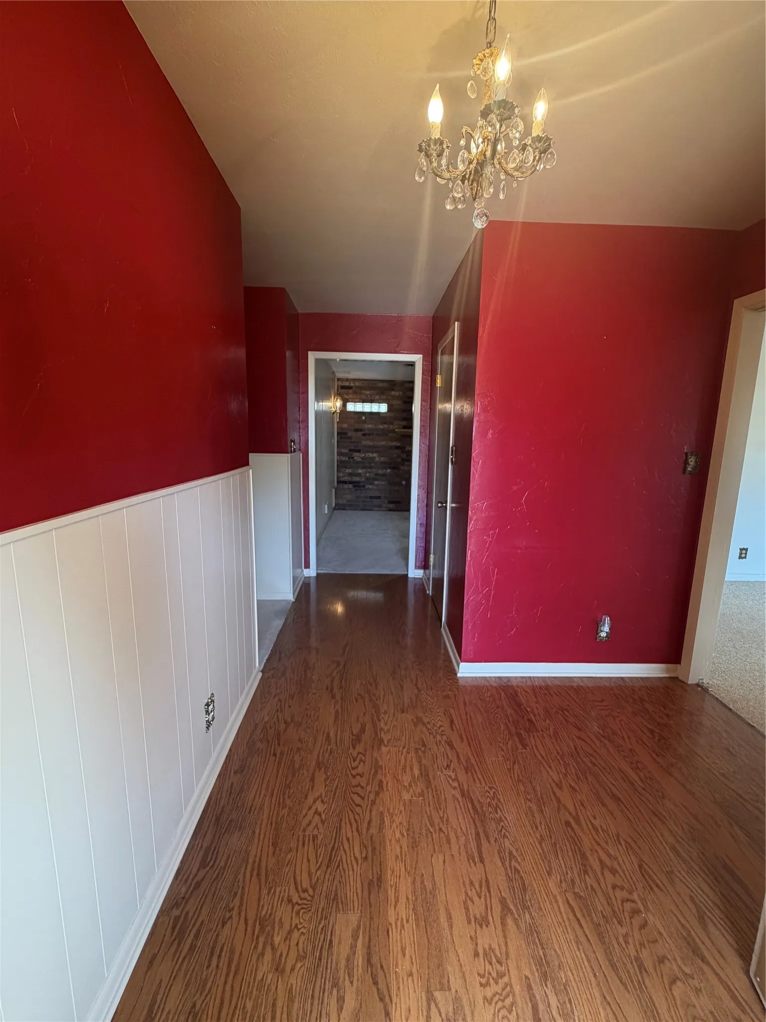 Single Family Residence For Sale in Baylor County , 408 W Morris Street, Seymour, Texas 76380, 3 Bedroom, 3 Bathroom, 2 Garage spaces, 2,402 Sqft, built in 1965, mls#21392609, Real Estate Agent in Seymour, Homes For Sale in Baylor county, Homes For Sale in Seymour, Realtor in Seymour Texas, Real Estate Brokerage Independent Realty Texas, Luminita Cordes Realtor