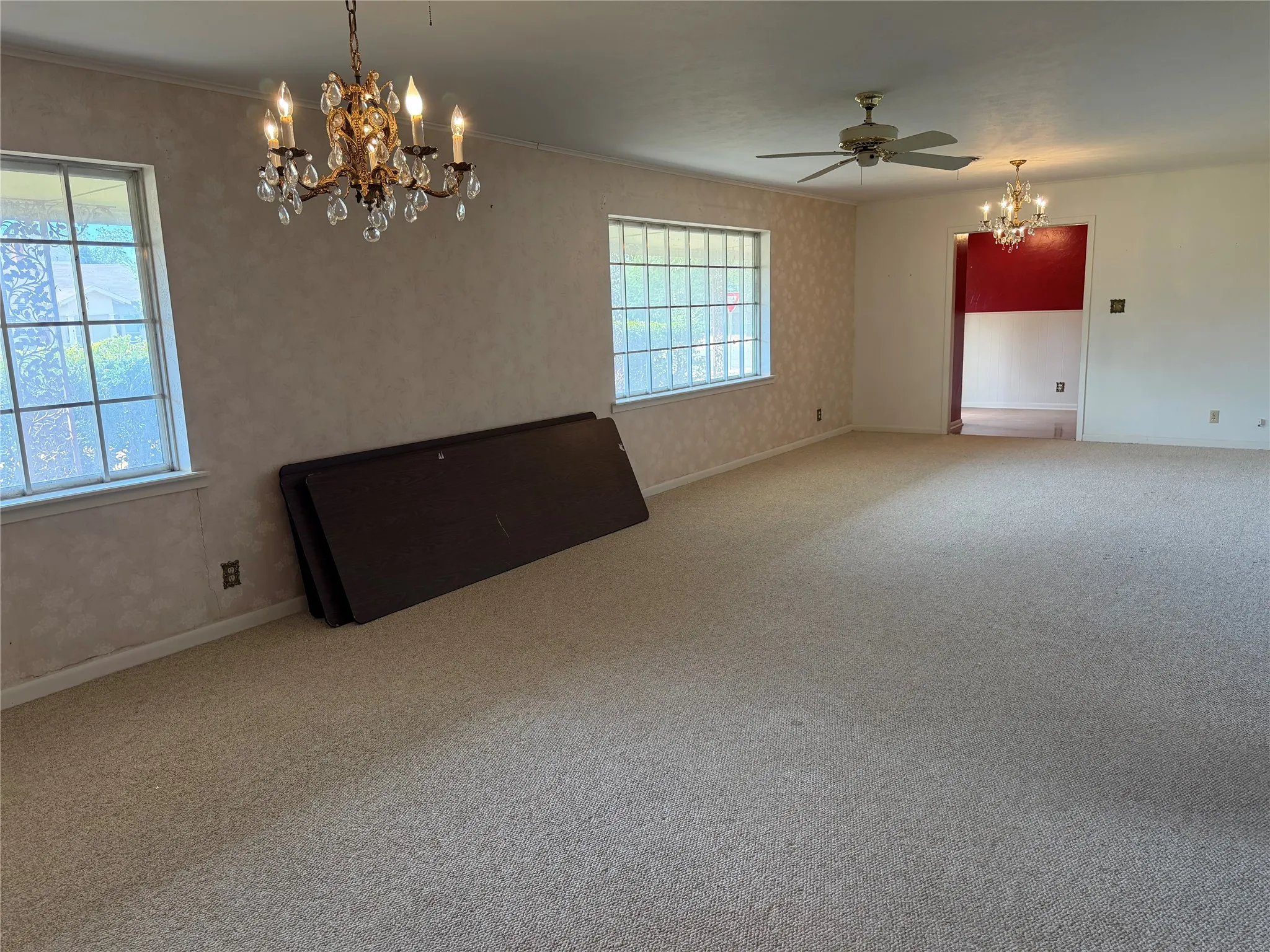 Single Family Residence For Sale in Baylor County , 408 W Morris Street, Seymour, Texas 76380, 3 Bedroom, 3 Bathroom, 2 Garage spaces, 2,402 Sqft, built in 1965, mls#21392609, Real Estate Agent in Seymour, Homes For Sale in Baylor county, Homes For Sale in Seymour, Realtor in Seymour Texas, Real Estate Brokerage Independent Realty Texas, Luminita Cordes Realtor