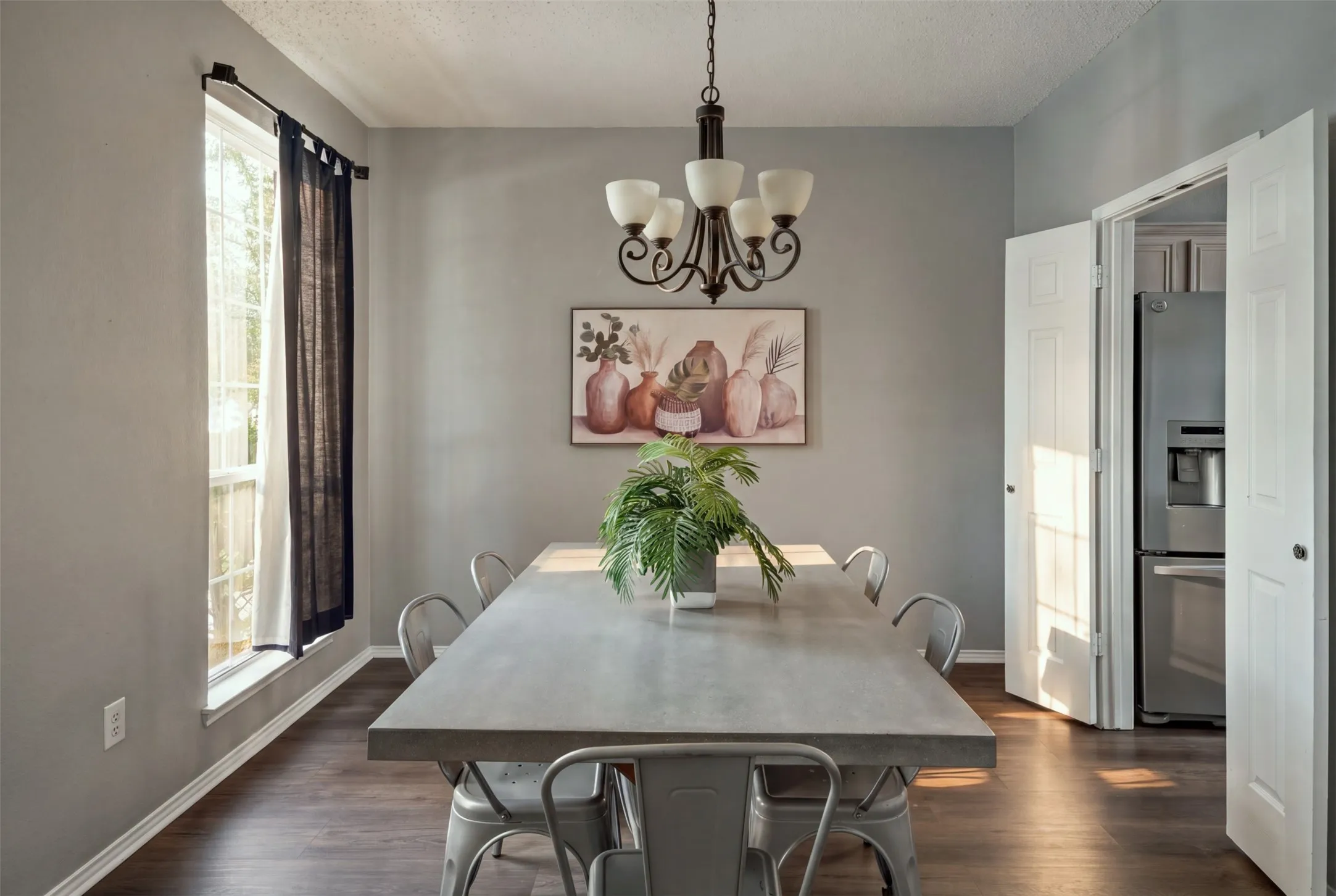 Single Family Residence For Rent in Denton County , 1424 Sunswept Terrace, Lewisville, Texas 75077, 4 Bedroom, 3 Bathroom, 2 Garage spaces, 2,479 Sqft, built in 1996, mls#21392629, Real Estate Agent in Lewisville, Homes For Rent in Denton county, Homes For Rent in Lewisville, Realtor in Lewisville Texas, Real Estate Brokerage Independent Realty Texas, Luminita Cordes Realtor
