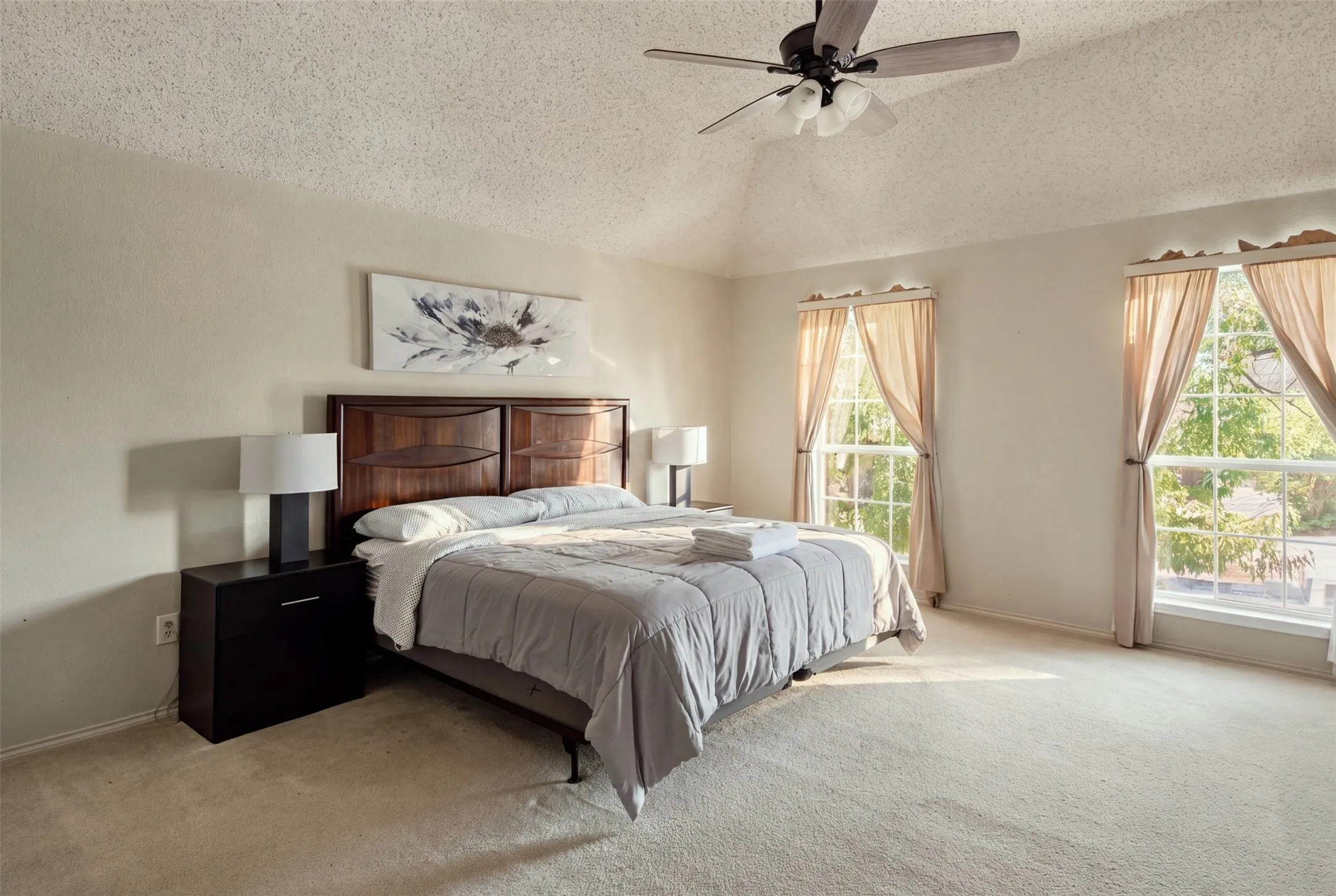 Single Family Residence For Rent in Denton County , 1424 Sunswept Terrace, Lewisville, Texas 75077, 4 Bedroom, 3 Bathroom, 2 Garage spaces, 2,479 Sqft, built in 1996, mls#21392629, Real Estate Agent in Lewisville, Homes For Rent in Denton county, Homes For Rent in Lewisville, Realtor in Lewisville Texas, Real Estate Brokerage Independent Realty Texas, Luminita Cordes Realtor