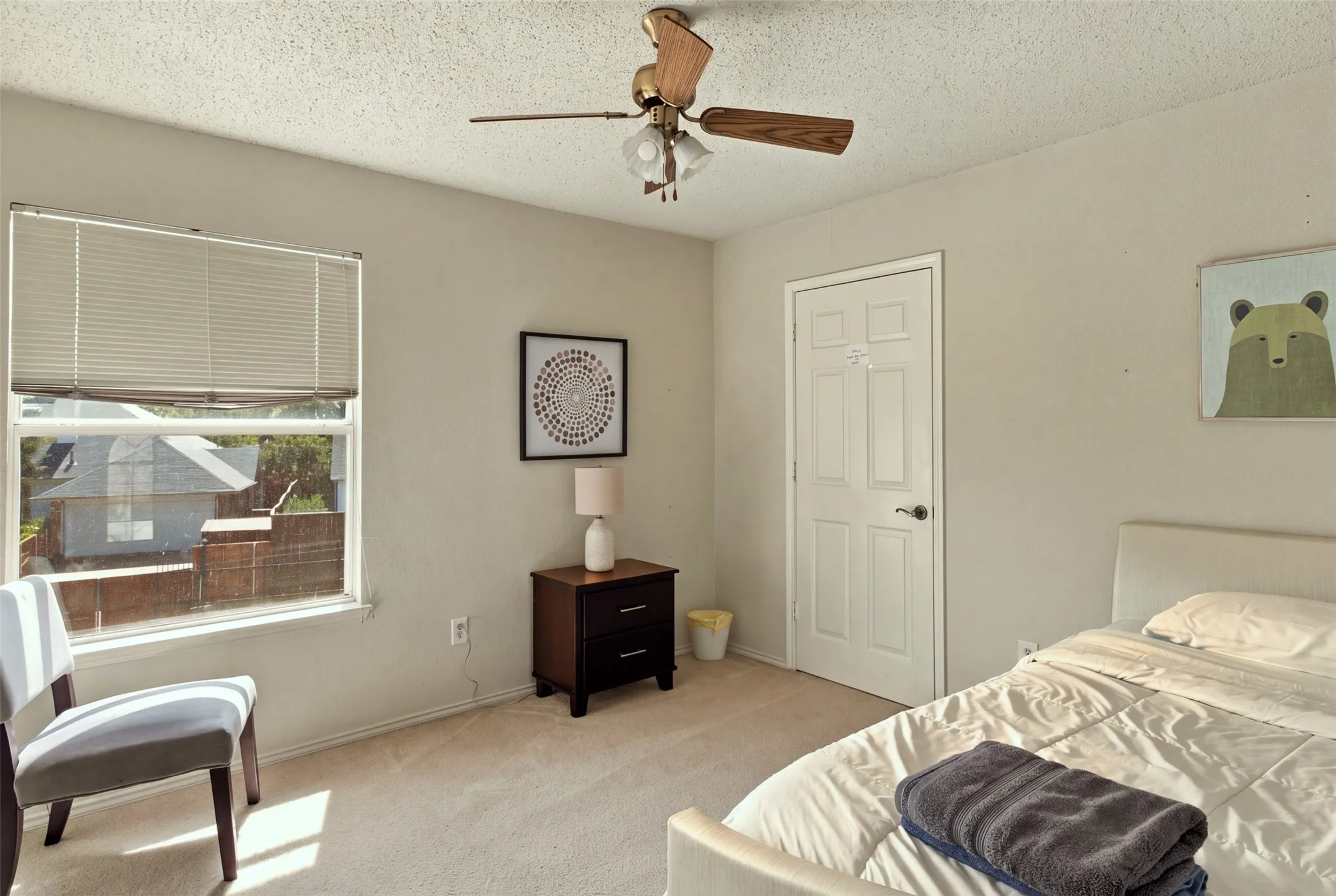 Single Family Residence For Rent in Denton County , 1424 Sunswept Terrace, Lewisville, Texas 75077, 4 Bedroom, 3 Bathroom, 2 Garage spaces, 2,479 Sqft, built in 1996, mls#21392629, Real Estate Agent in Lewisville, Homes For Rent in Denton county, Homes For Rent in Lewisville, Realtor in Lewisville Texas, Real Estate Brokerage Independent Realty Texas, Luminita Cordes Realtor