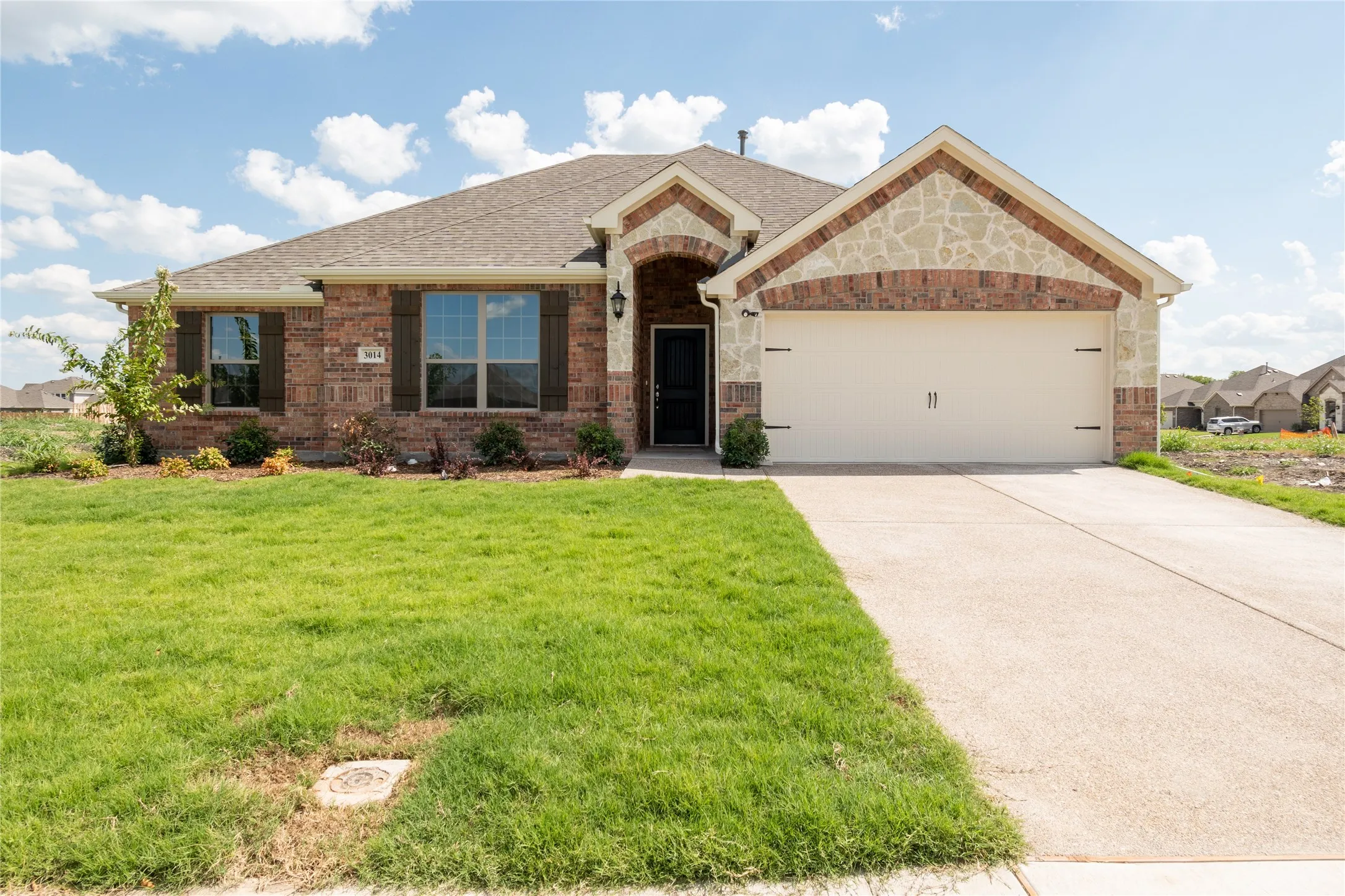 Single Family Residence For Rent in Collin County , 3014 Bobcat Drive, Melissa, Texas 75454, 3 Bedroom, 2 Bathroom, 2 Garage spaces, 1,719 Sqft, built in 2020, mls#21392637, Real Estate Agent in Melissa, Homes For Rent in Collin county, Homes For Rent in Melissa, Realtor in Melissa Texas, Real Estate Brokerage Independent Realty Texas, Luminita Cordes Realtor