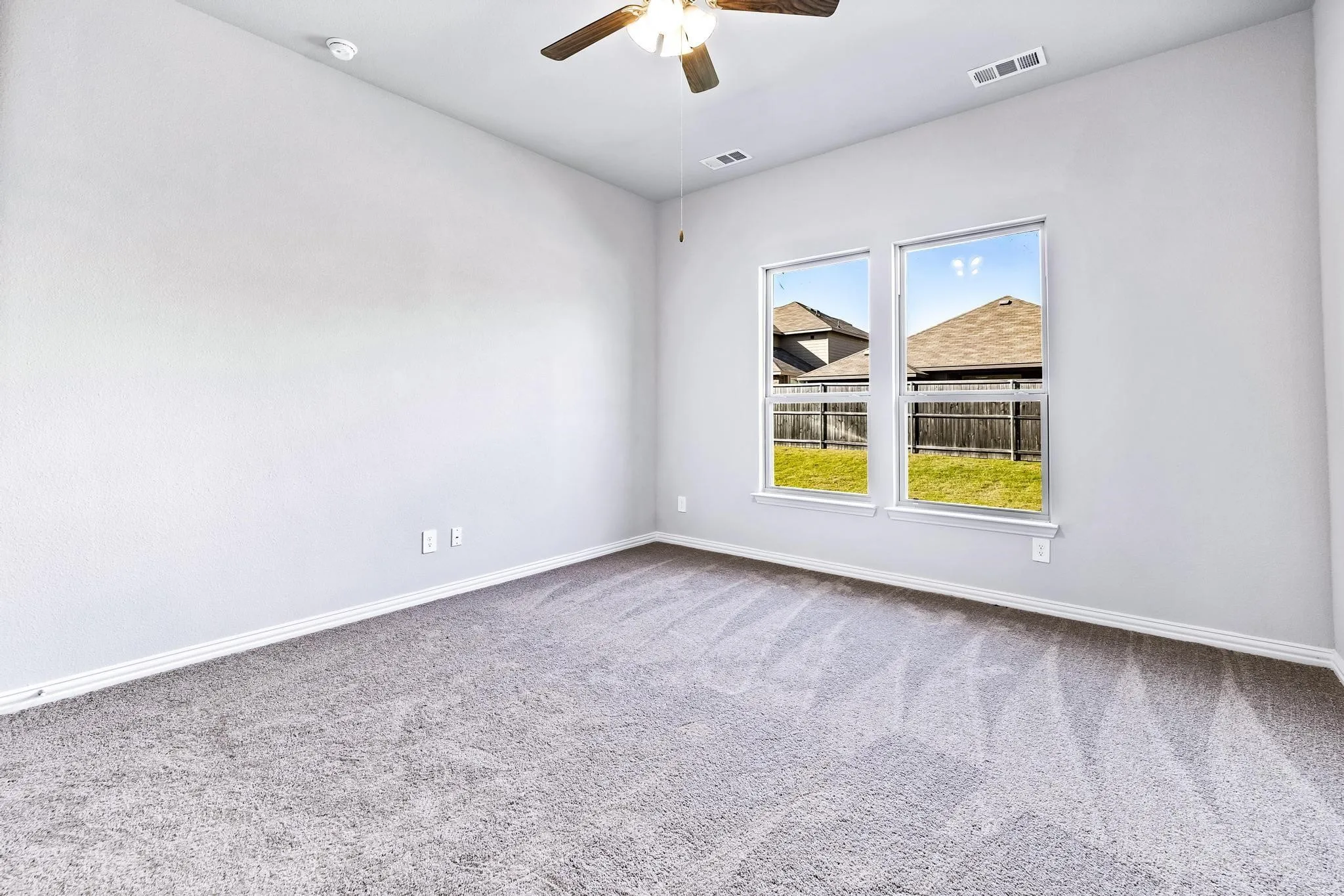 Single Family Residence For Rent in Denton County , 3917 Madison Lane, Denton, Texas 76208, 5 Bedroom, 3 Bathroom, 2 Garage spaces, 2,494 Sqft, built in 2021, mls#21391335, Real Estate Agent in Denton, Homes For Rent in Denton county, Homes For Rent in Denton, Realtor in Denton Texas, Real Estate Brokerage Independent Realty Texas, Luminita Cordes Realtor