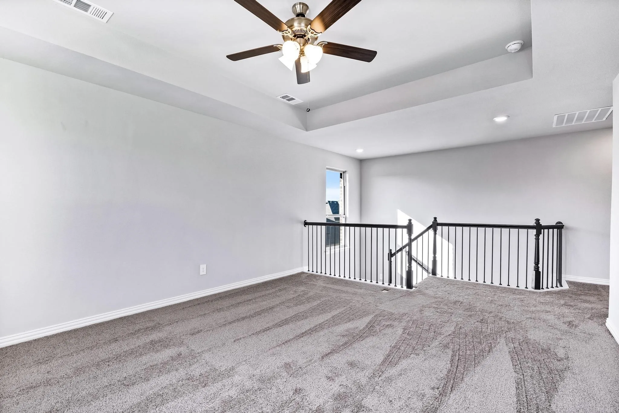 Single Family Residence For Rent in Denton County , 3917 Madison Lane, Denton, Texas 76208, 5 Bedroom, 3 Bathroom, 2 Garage spaces, 2,494 Sqft, built in 2021, mls#21391335, Real Estate Agent in Denton, Homes For Rent in Denton county, Homes For Rent in Denton, Realtor in Denton Texas, Real Estate Brokerage Independent Realty Texas, Luminita Cordes Realtor