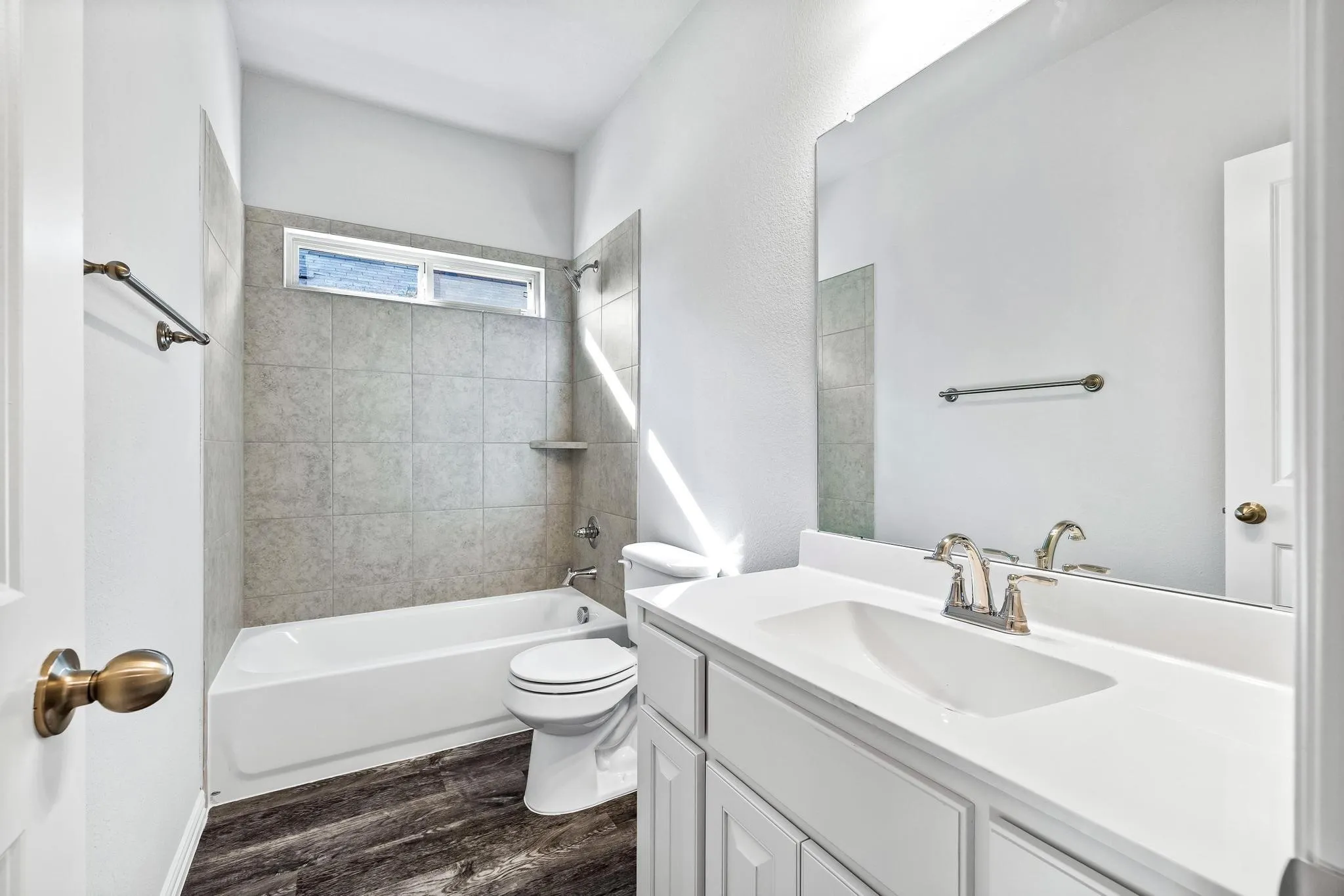 Single Family Residence For Rent in Denton County , 3917 Madison Lane, Denton, Texas 76208, 5 Bedroom, 3 Bathroom, 2 Garage spaces, 2,494 Sqft, built in 2021, mls#21391335, Real Estate Agent in Denton, Homes For Rent in Denton county, Homes For Rent in Denton, Realtor in Denton Texas, Real Estate Brokerage Independent Realty Texas, Luminita Cordes Realtor