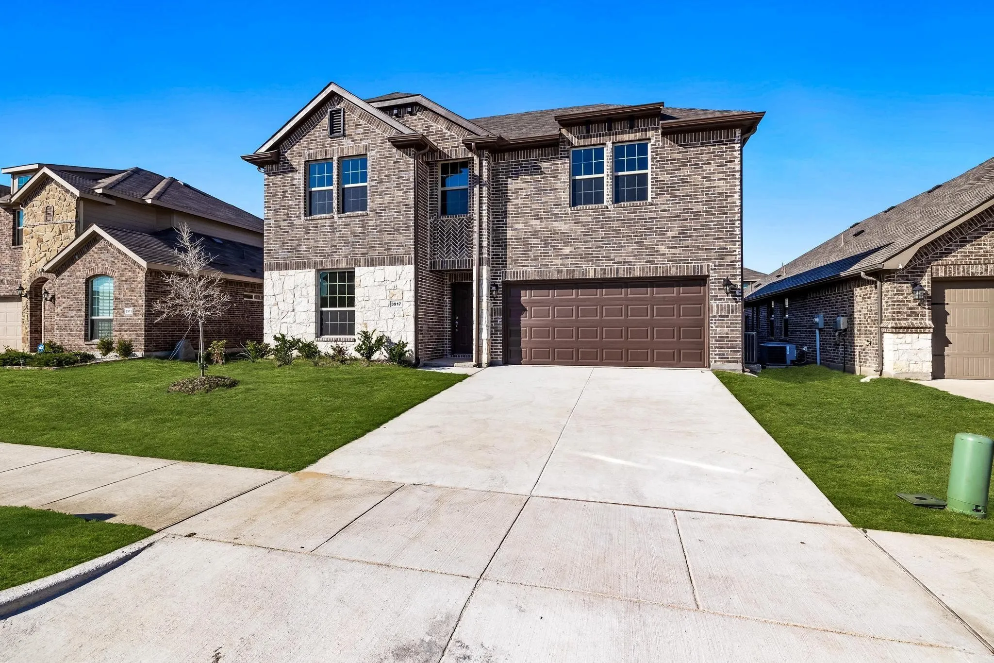 Single Family Residence For Rent in Denton County , 3917 Madison Lane, Denton, Texas 76208, 5 Bedroom, 3 Bathroom, 2 Garage spaces, 2,494 Sqft, built in 2021, mls#21391335, Real Estate Agent in Denton, Homes For Rent in Denton county, Homes For Rent in Denton, Realtor in Denton Texas, Real Estate Brokerage Independent Realty Texas, Luminita Cordes Realtor